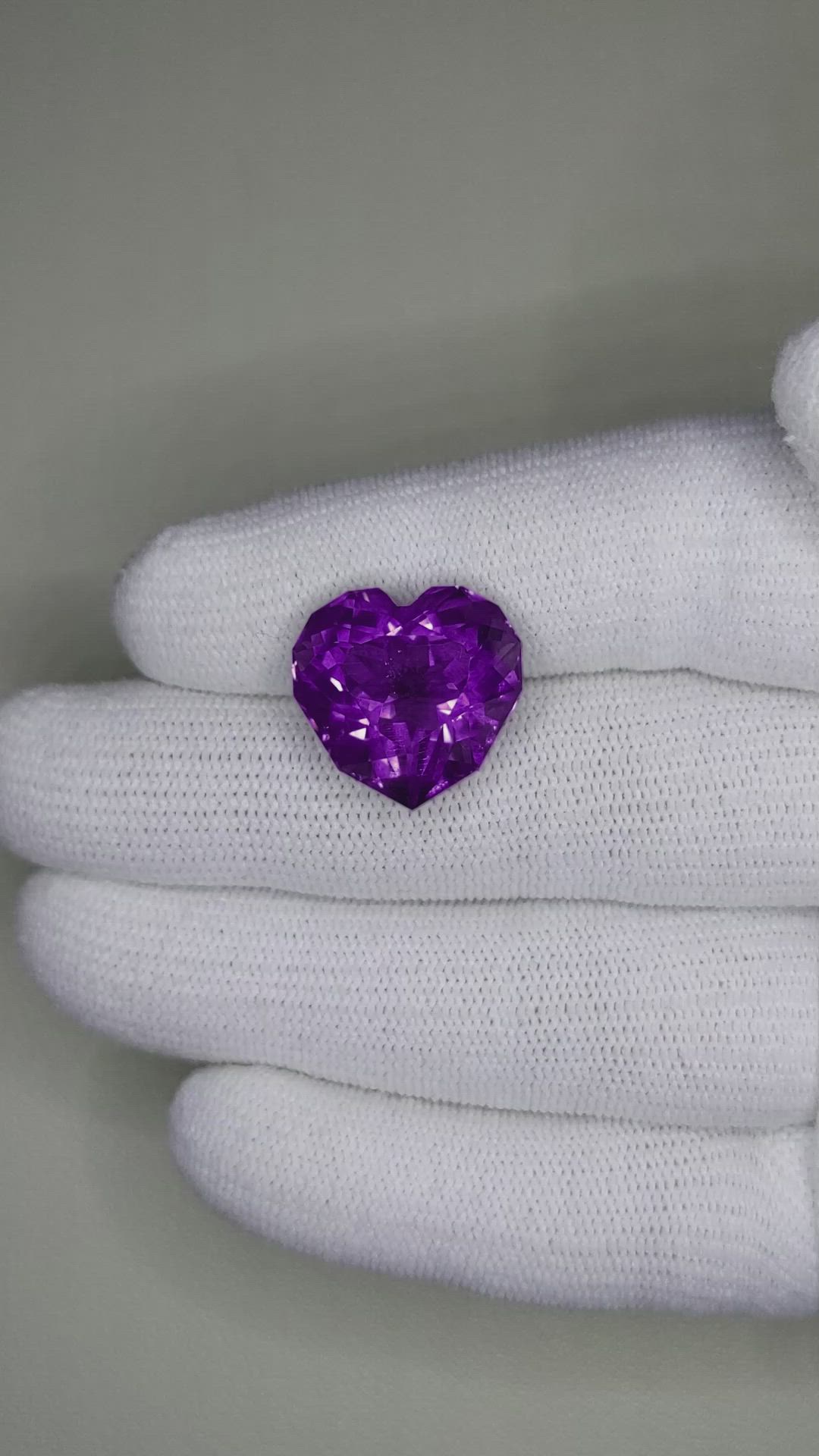 15.11 Ct. Amethyst from Bolivia Size Video
