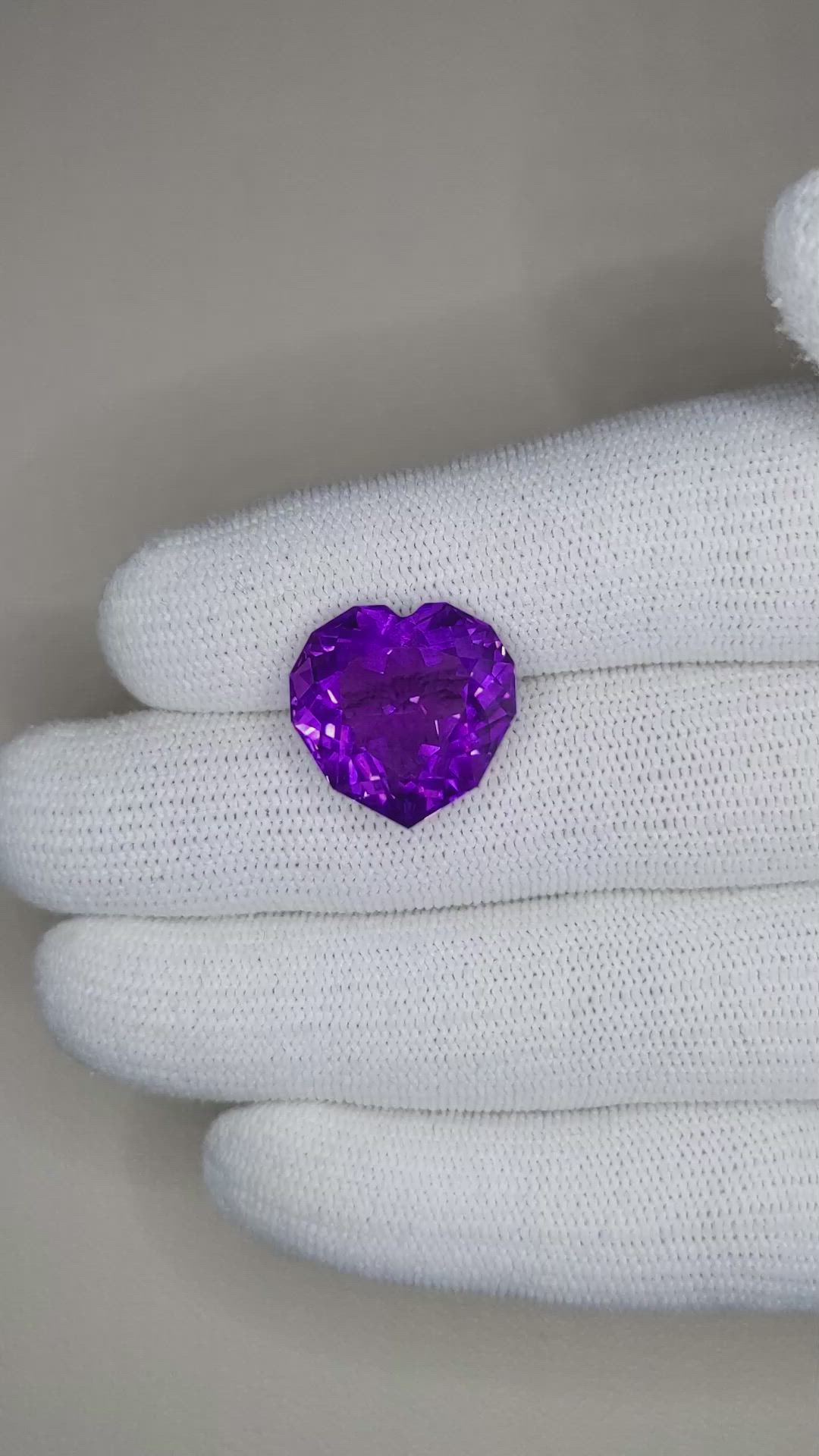13.48 Ct. Amethyst from Bolivia Size Video
