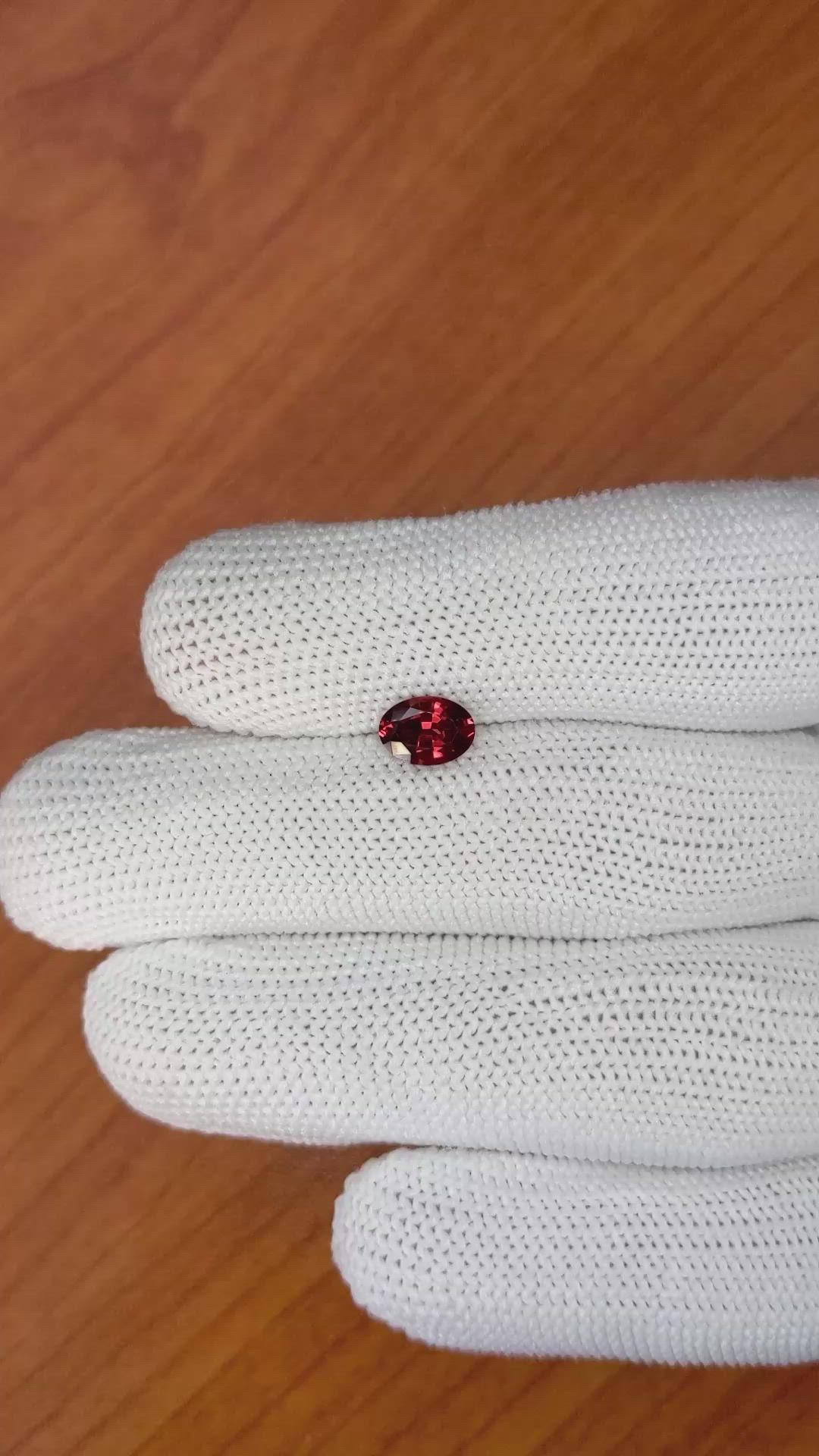 0.90 Ct. Garnet from Ceylon (Sri Lanka) Size Video