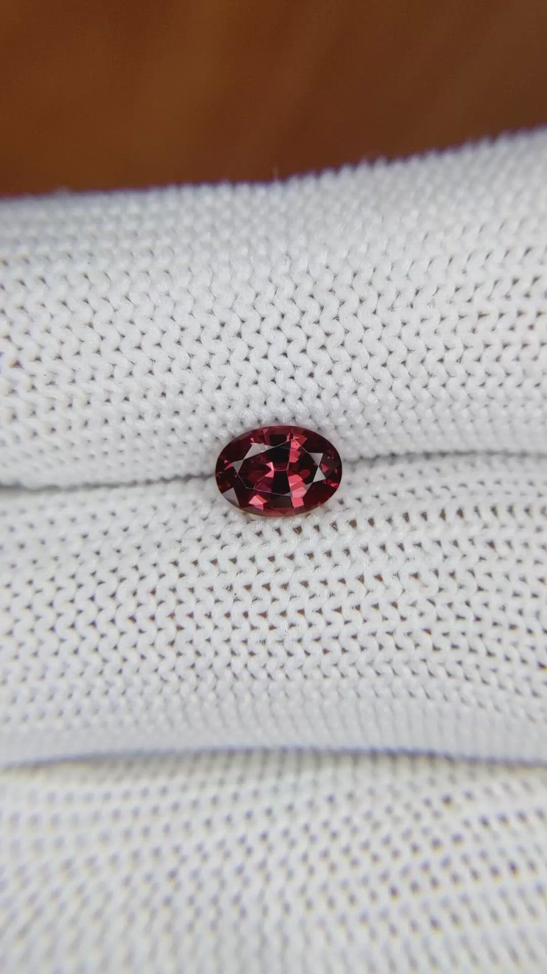 0.90 Ct. Garnet from Ceylon (Sri Lanka) Size Video