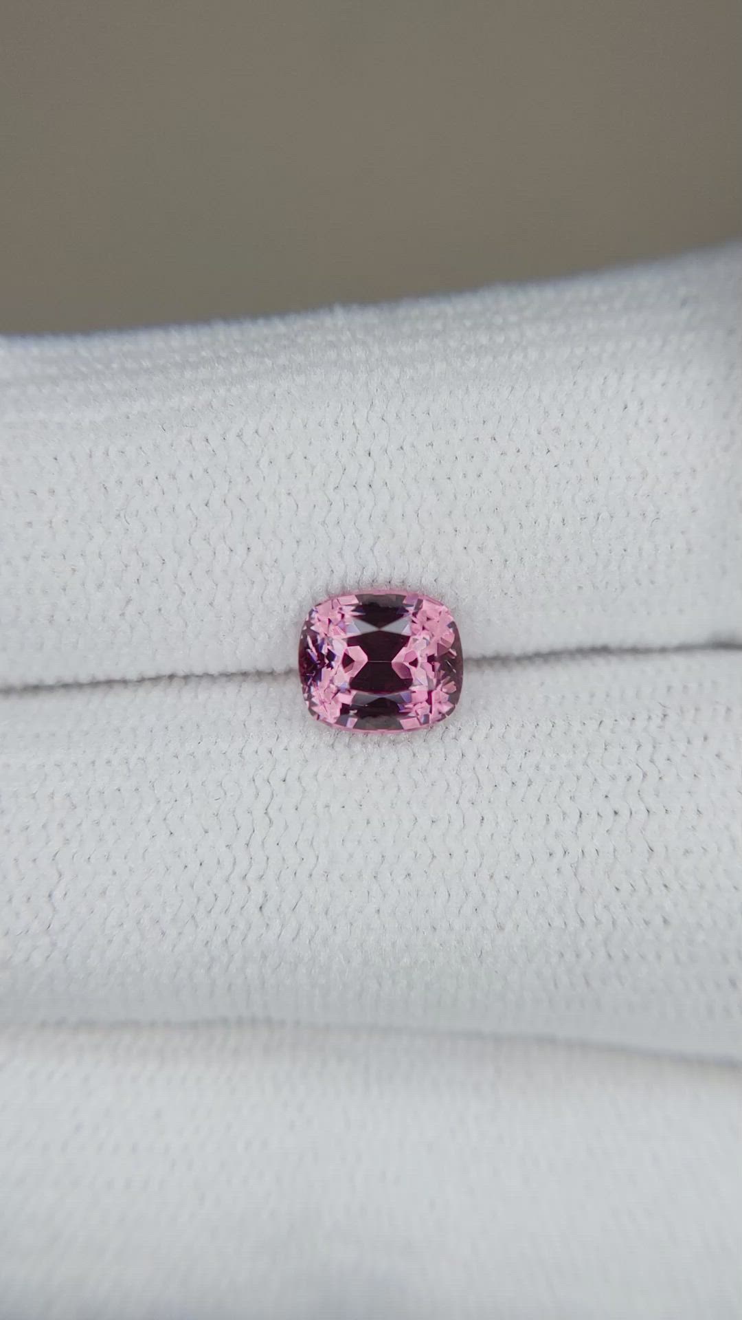 1.31 Ct. Spinel from Ceylon (Sri Lanka) Size Video