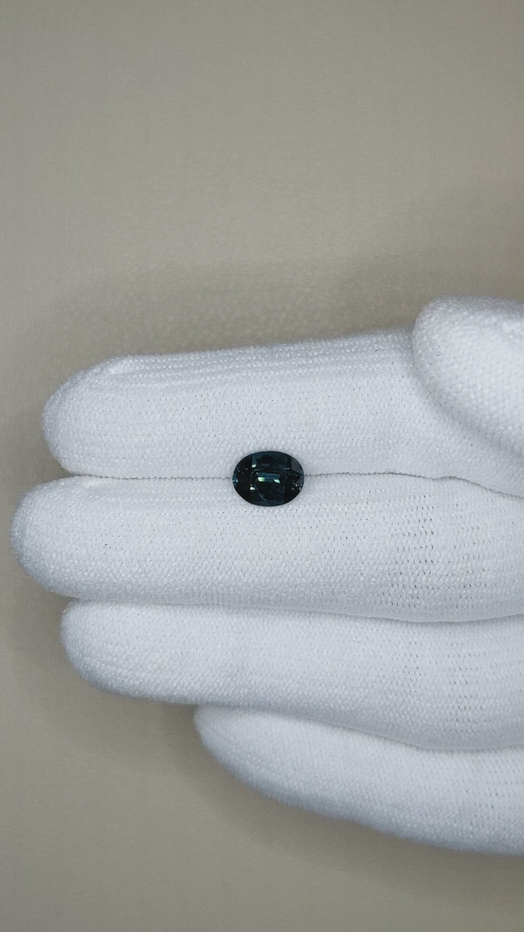1.32 Ct. Spinel from Ceylon (Sri Lanka) Size Video