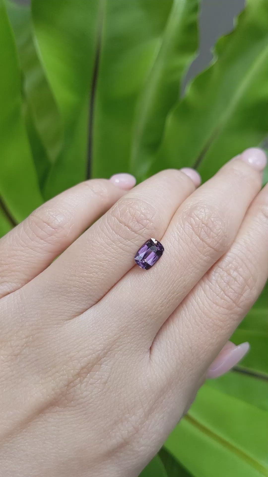 1.31 Ct. Spinel from Ceylon (Sri Lanka) Size Video
