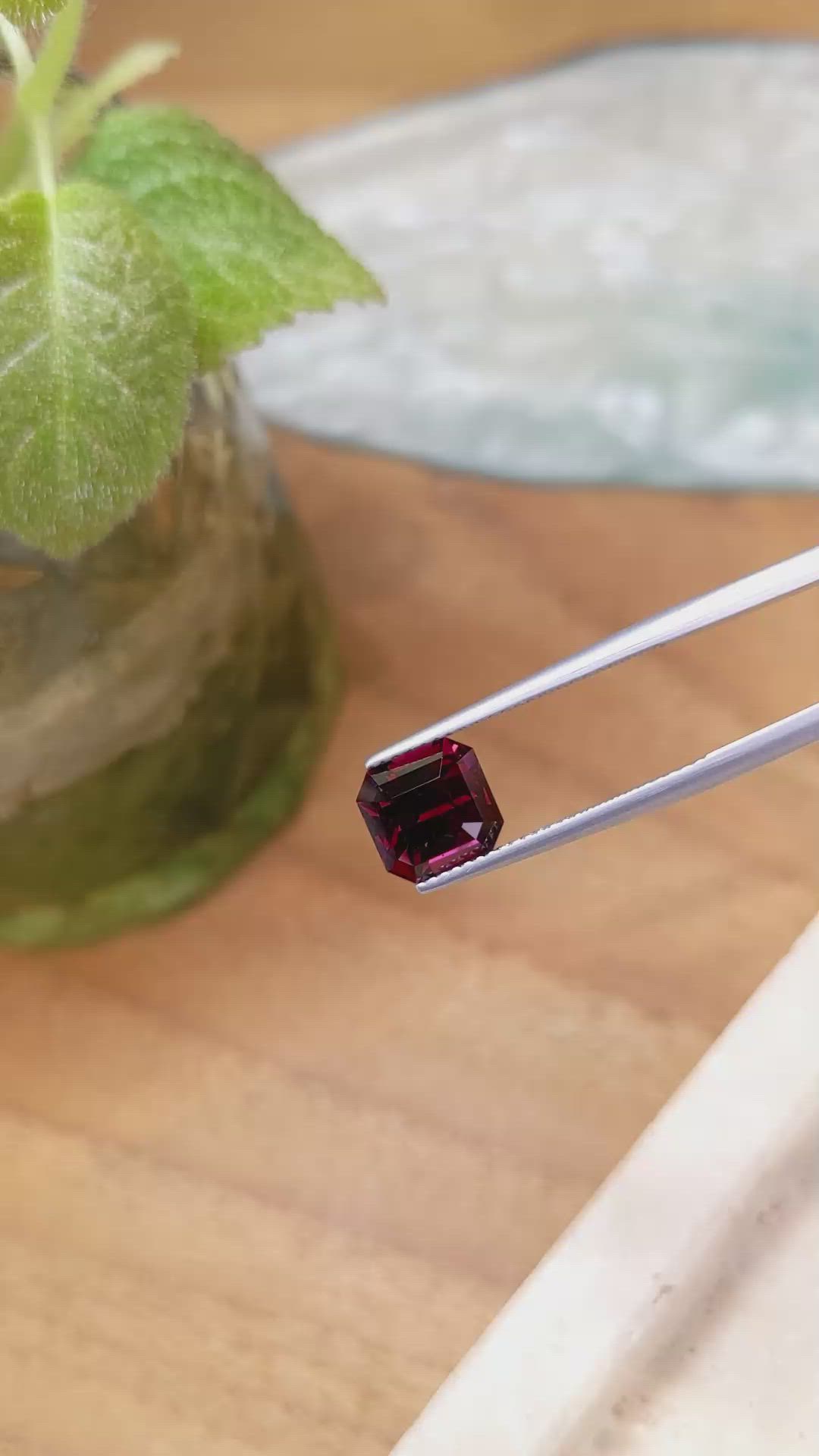 3.80 Ct. Garnet from Ceylon (Sri Lanka) Size Video
