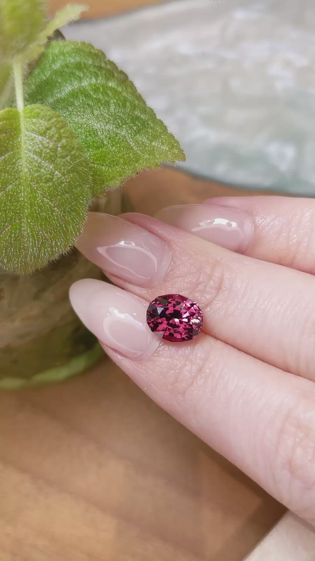3.25 Ct. Garnet from Ceylon (Sri Lanka) Size Video