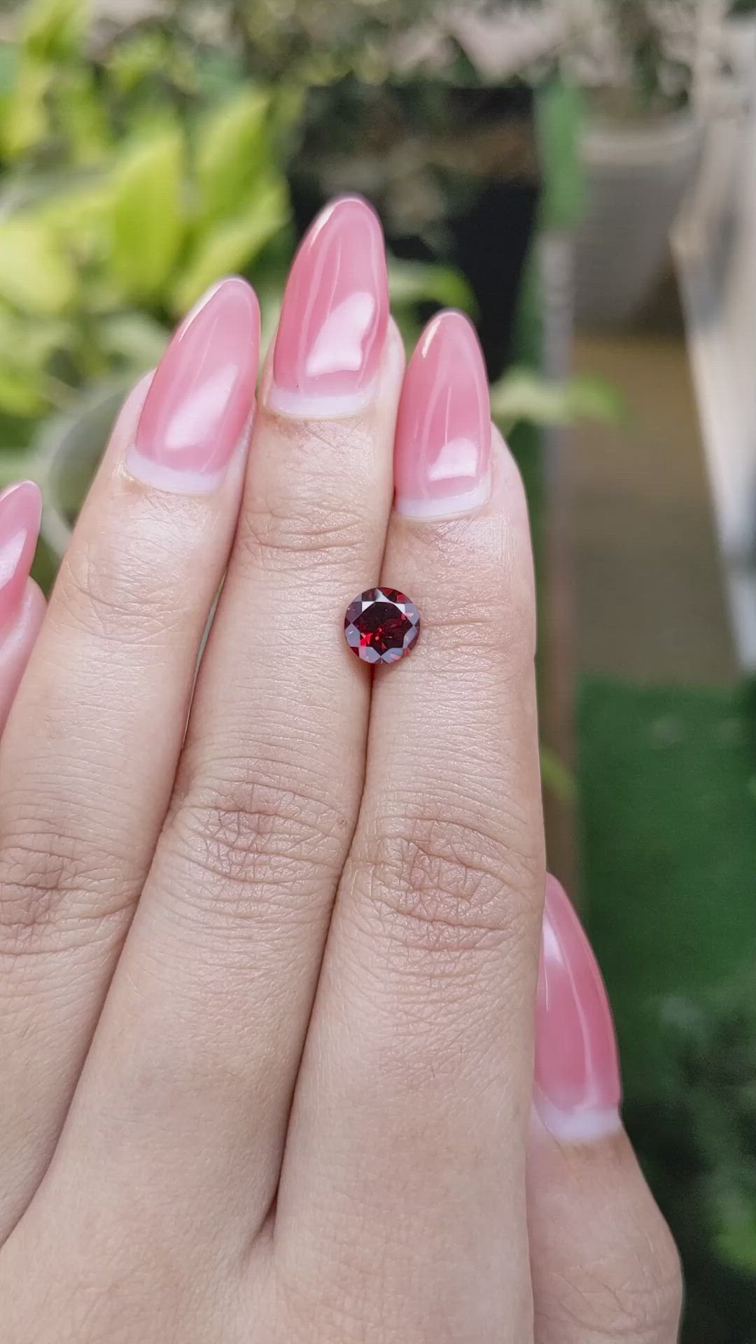 1.29 Ct. Garnet from Ceylon (Sri Lanka) Size Video