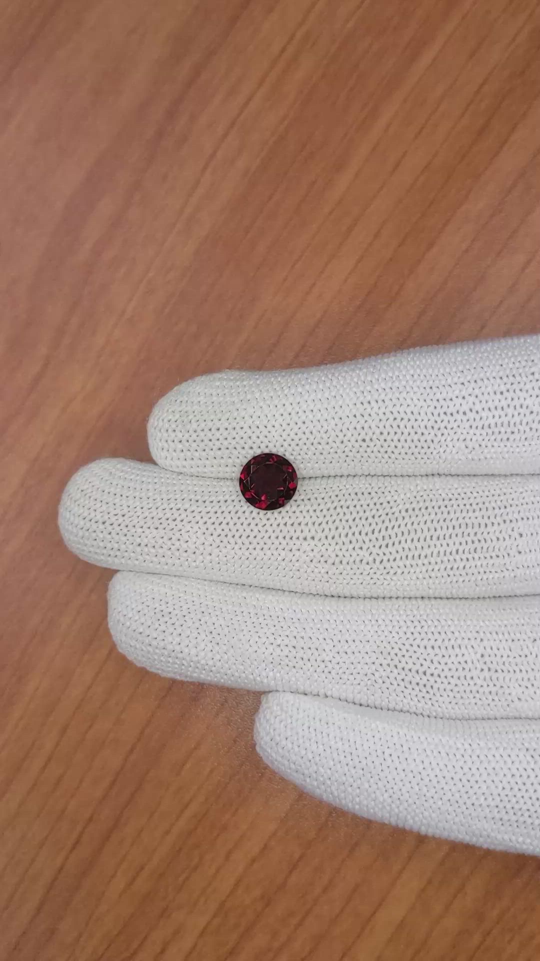 2.24 Ct. Garnet from Ceylon (Sri Lanka) Size Video