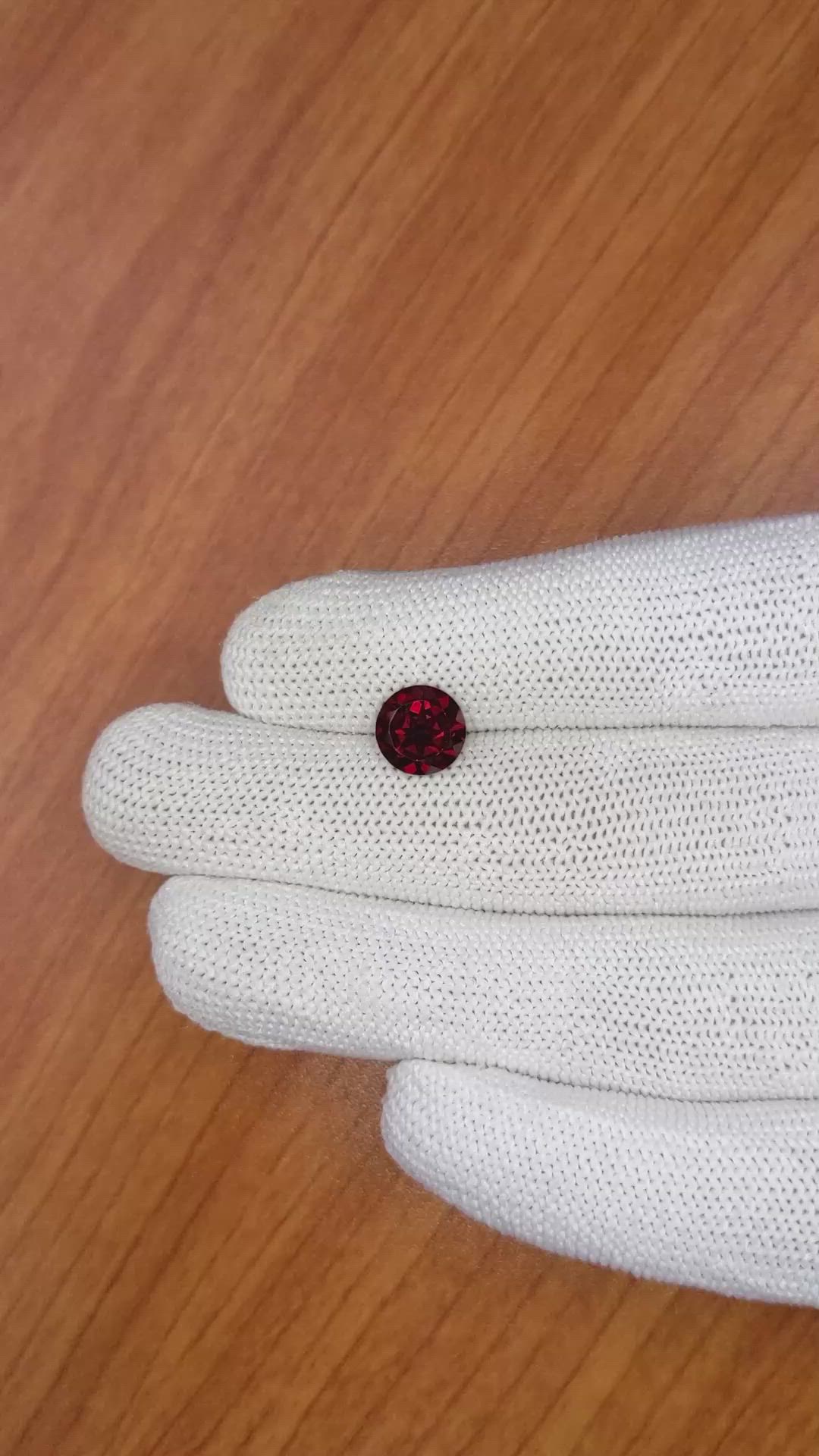 2.45 Ct. Garnet from Ceylon (Sri Lanka) Size Video