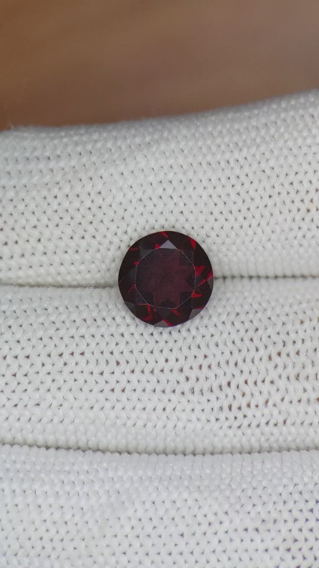 2.75 Ct. Garnet from Ceylon (Sri Lanka) Size Video