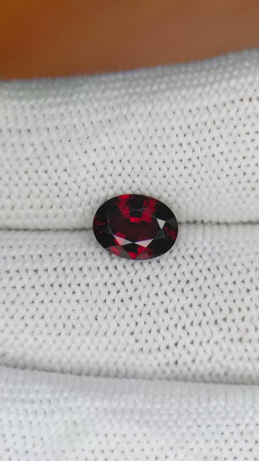 1.93 Ct. Garnet from Ceylon (Sri Lanka) Size Video