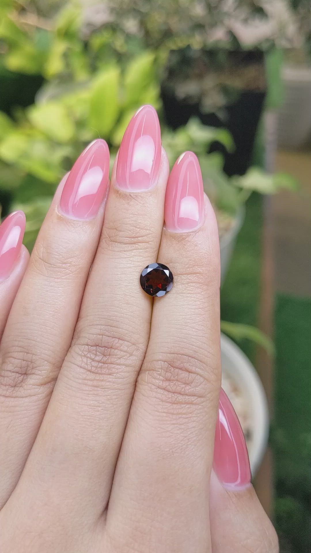 1.42 Ct. Garnet from Ceylon (Sri Lanka) Size Video