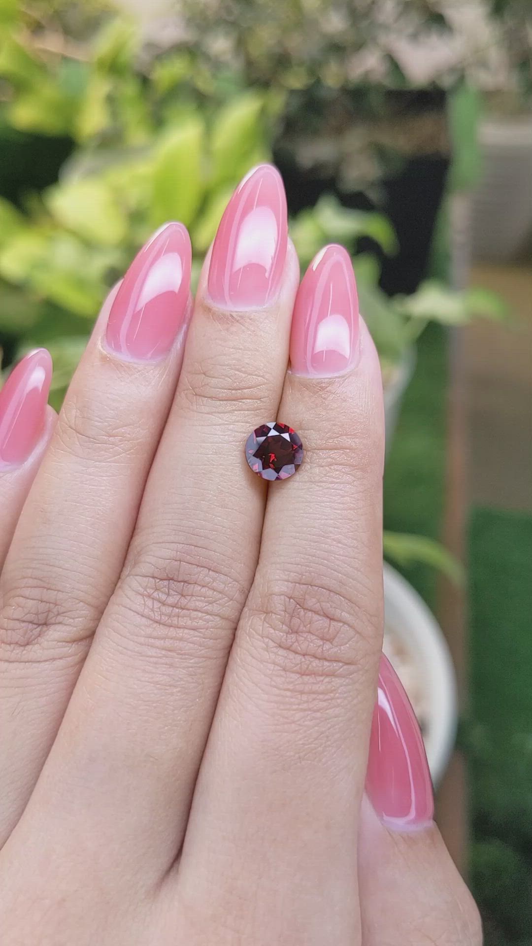 1.67 Ct. Almandine Garnet from Ceylon (Sri Lanka) Size Video