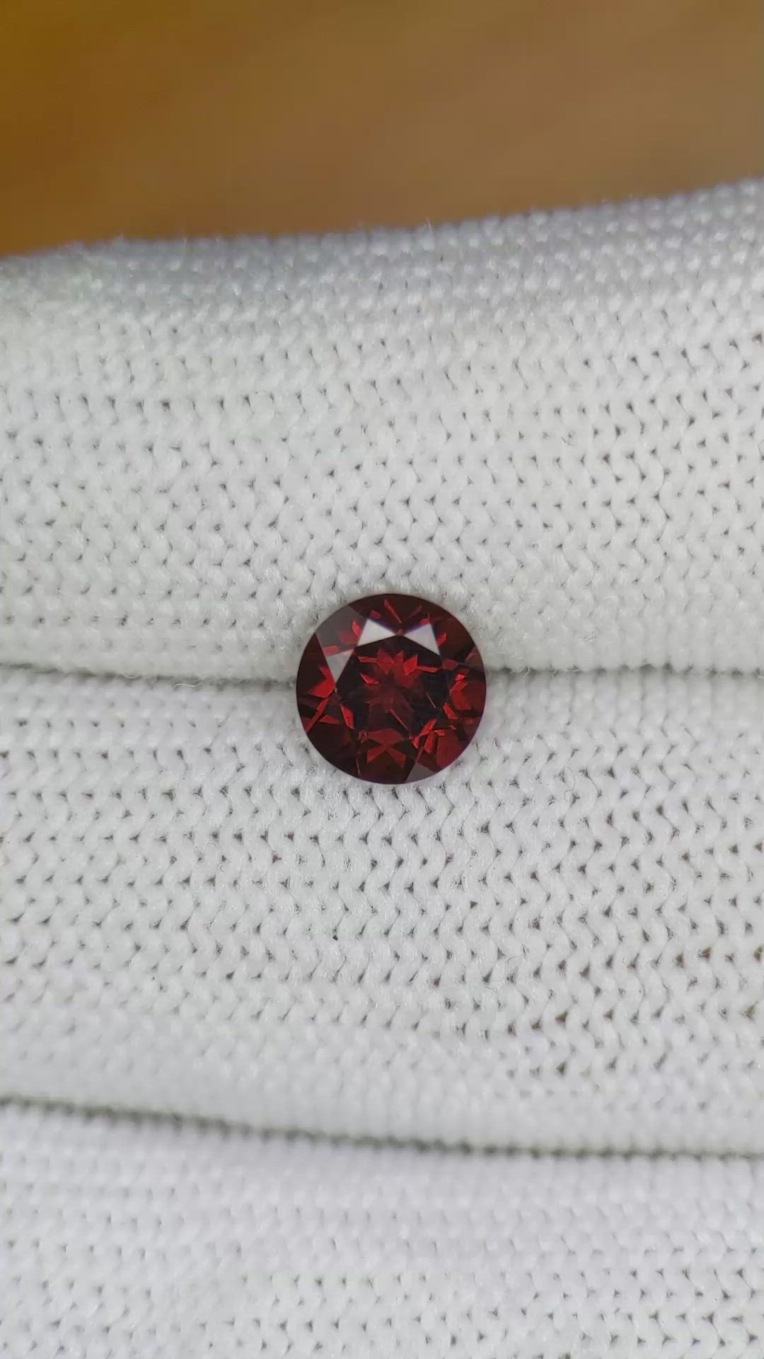 1.67 Ct. Almandine Garnet from Ceylon (Sri Lanka) Size Video