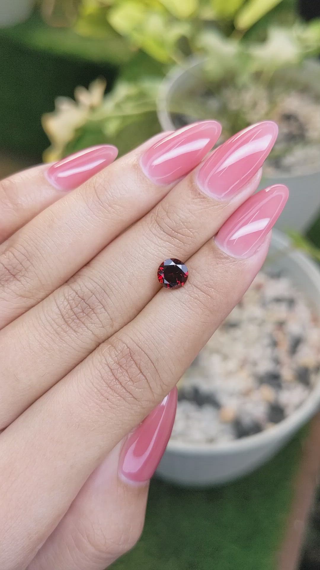 1.27 Ct. Almandine Garnet from Ceylon (Sri Lanka) Size Video