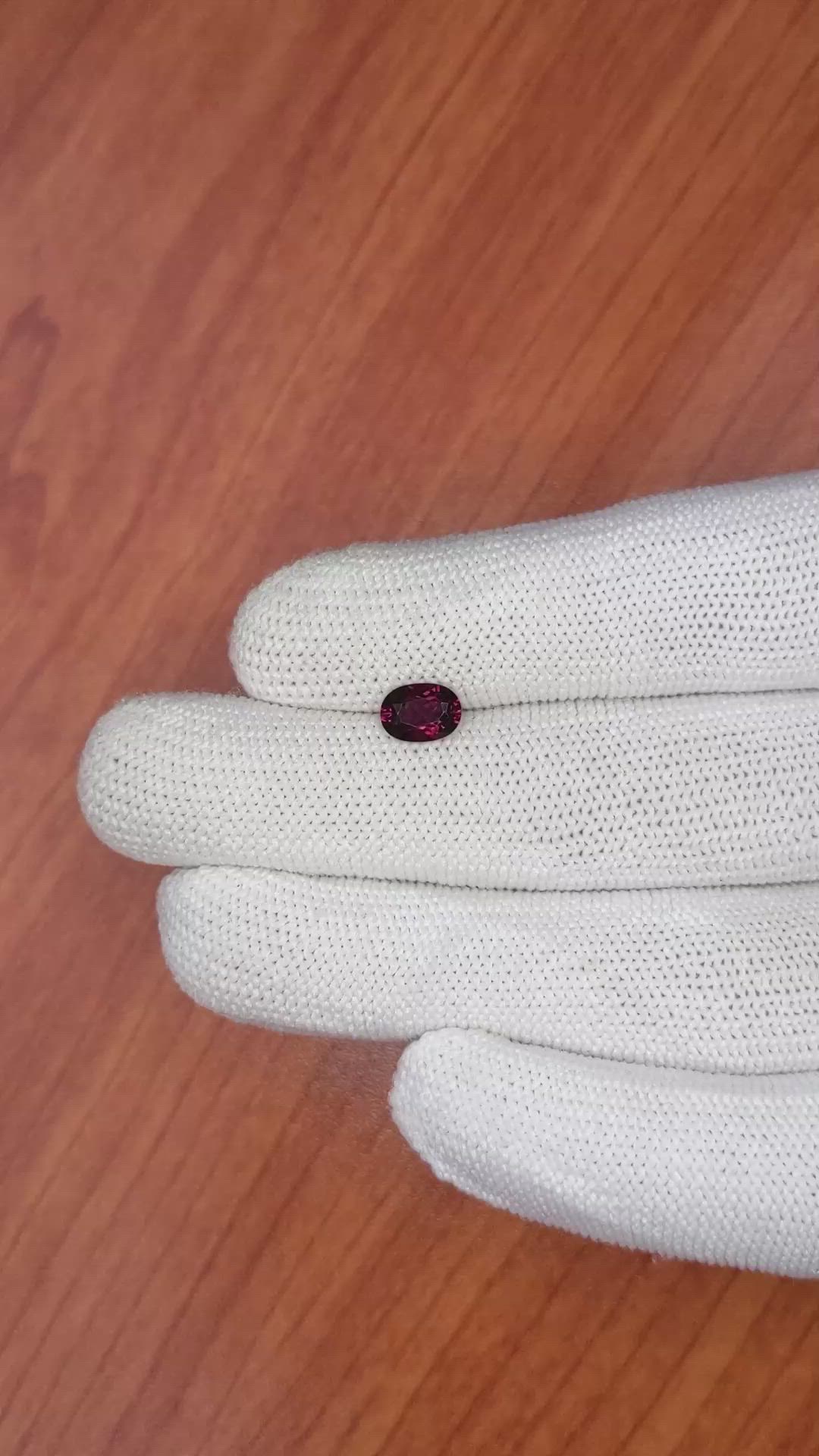 1.14 Ct. Rhodolite Garnet from Ceylon (Sri Lanka) Size Video