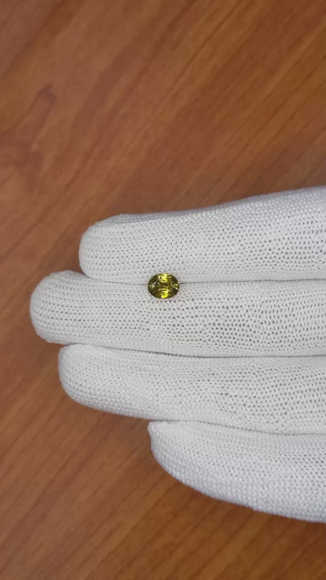 1.32 Ct. Zircon from Ceylon (Sri Lanka) Size Video