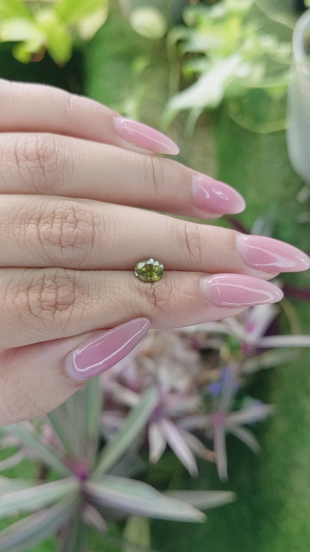 1.24 Ct. Zircon from Ceylon (Sri Lanka) Size Video