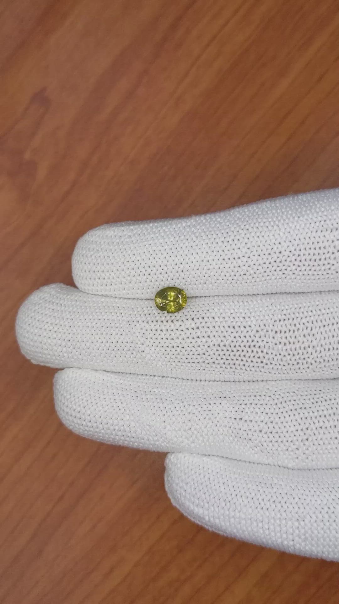 1.24 Ct. Zircon from Ceylon (Sri Lanka) Size Video