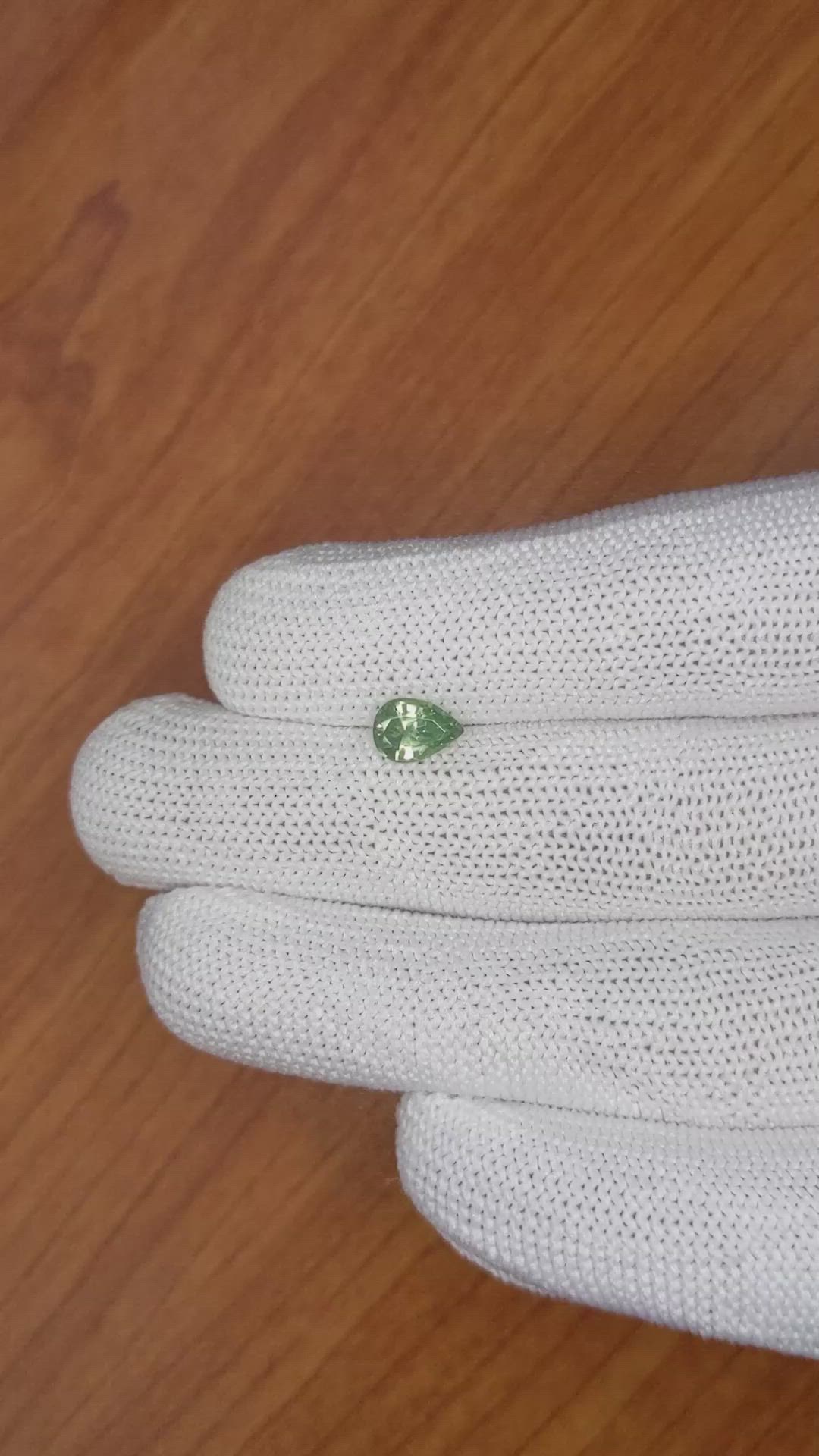 1.10 Ct. Zircon from Ceylon (Sri Lanka) Size Video