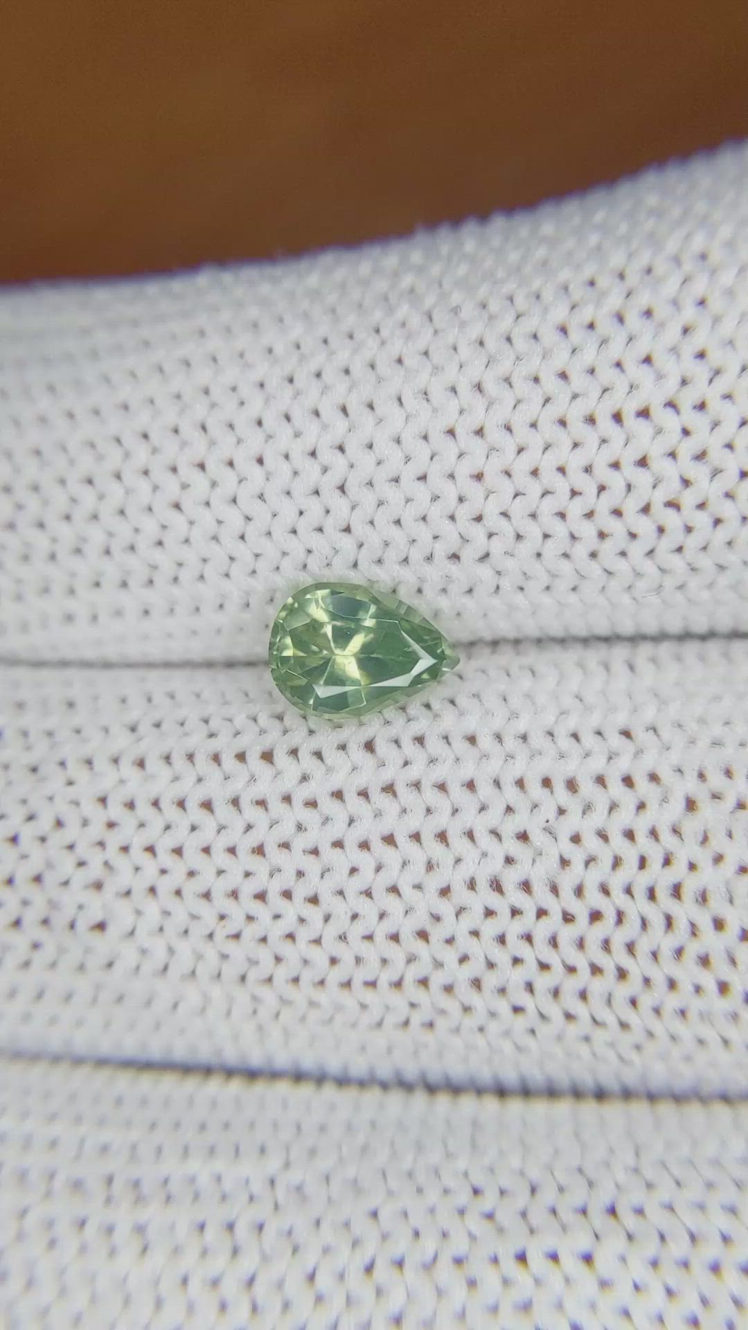 1.10 Ct. Zircon from Ceylon (Sri Lanka) Size Video