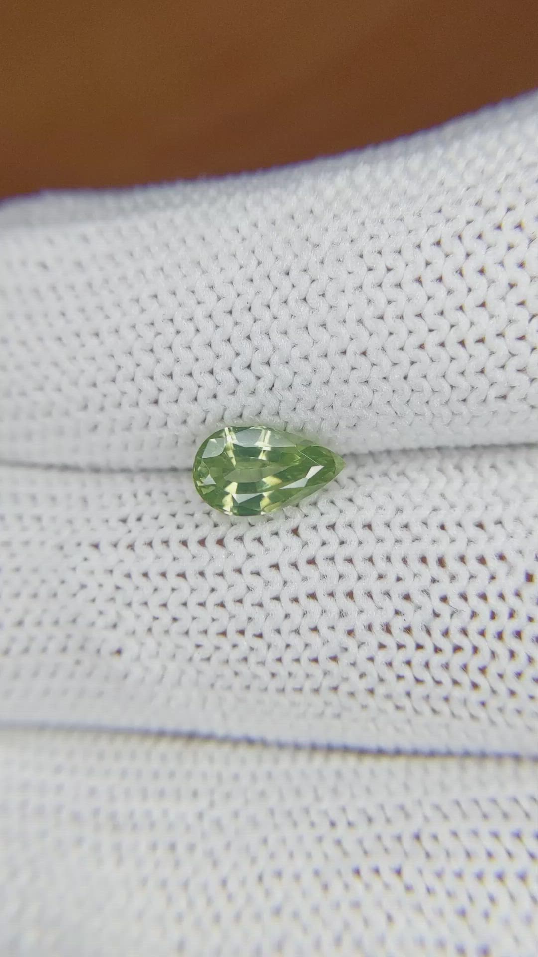 1.27 Ct. Zircon from Ceylon (Sri Lanka) Size Video