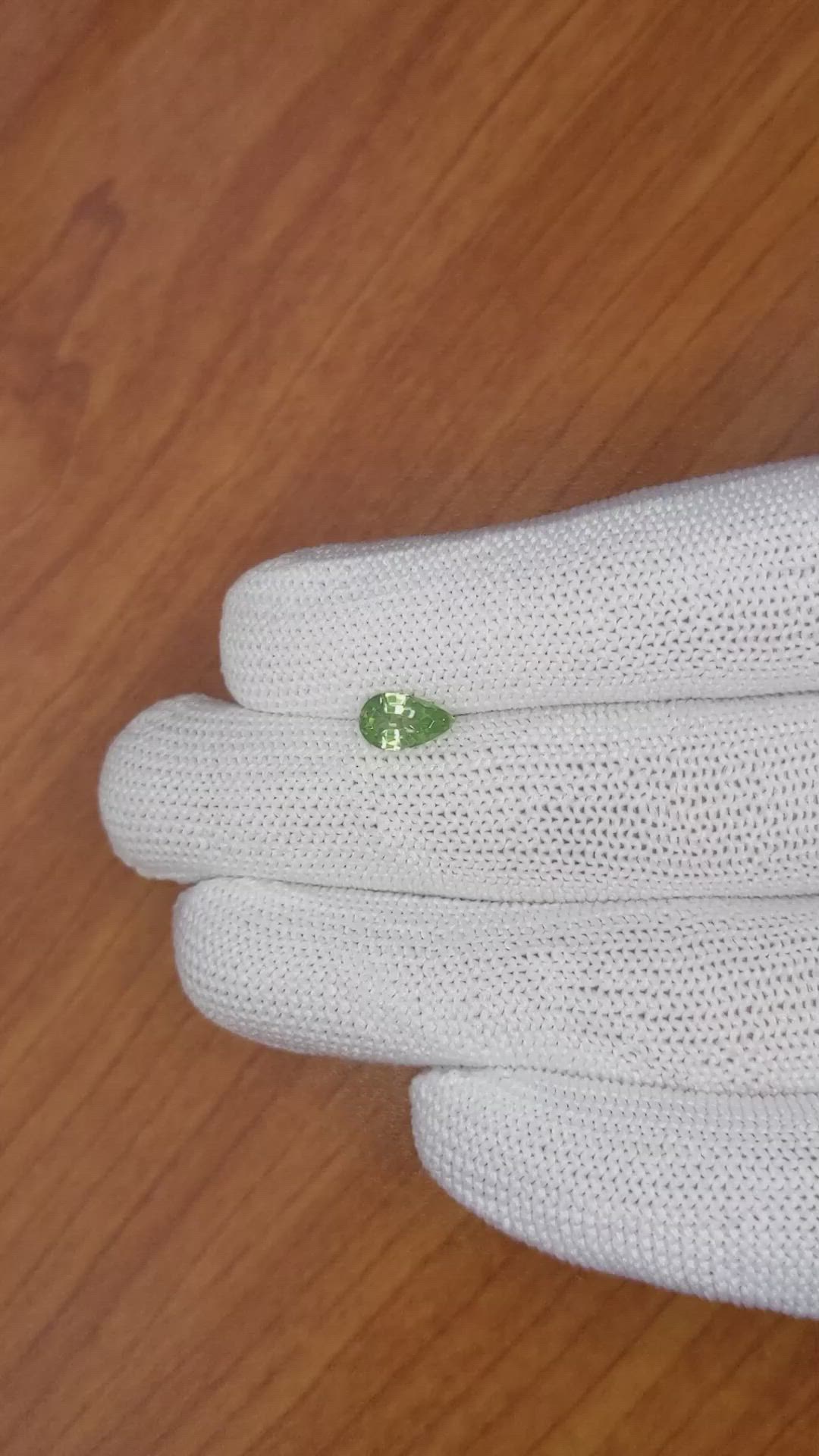 1.27 Ct. Zircon from Ceylon (Sri Lanka) Size Video