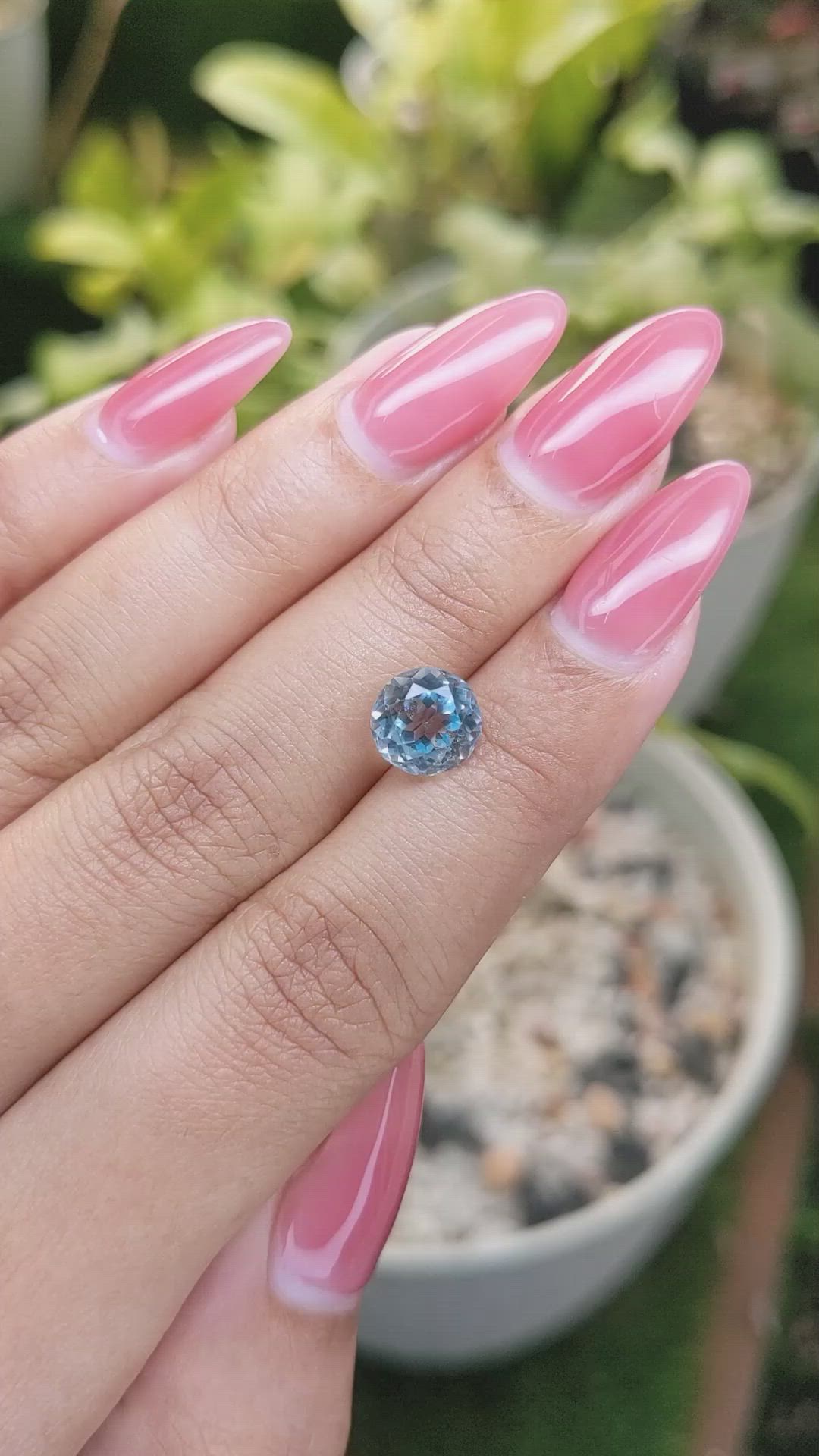 3.00 Ct. Topaz from Ceylon (Sri Lanka) Size Video