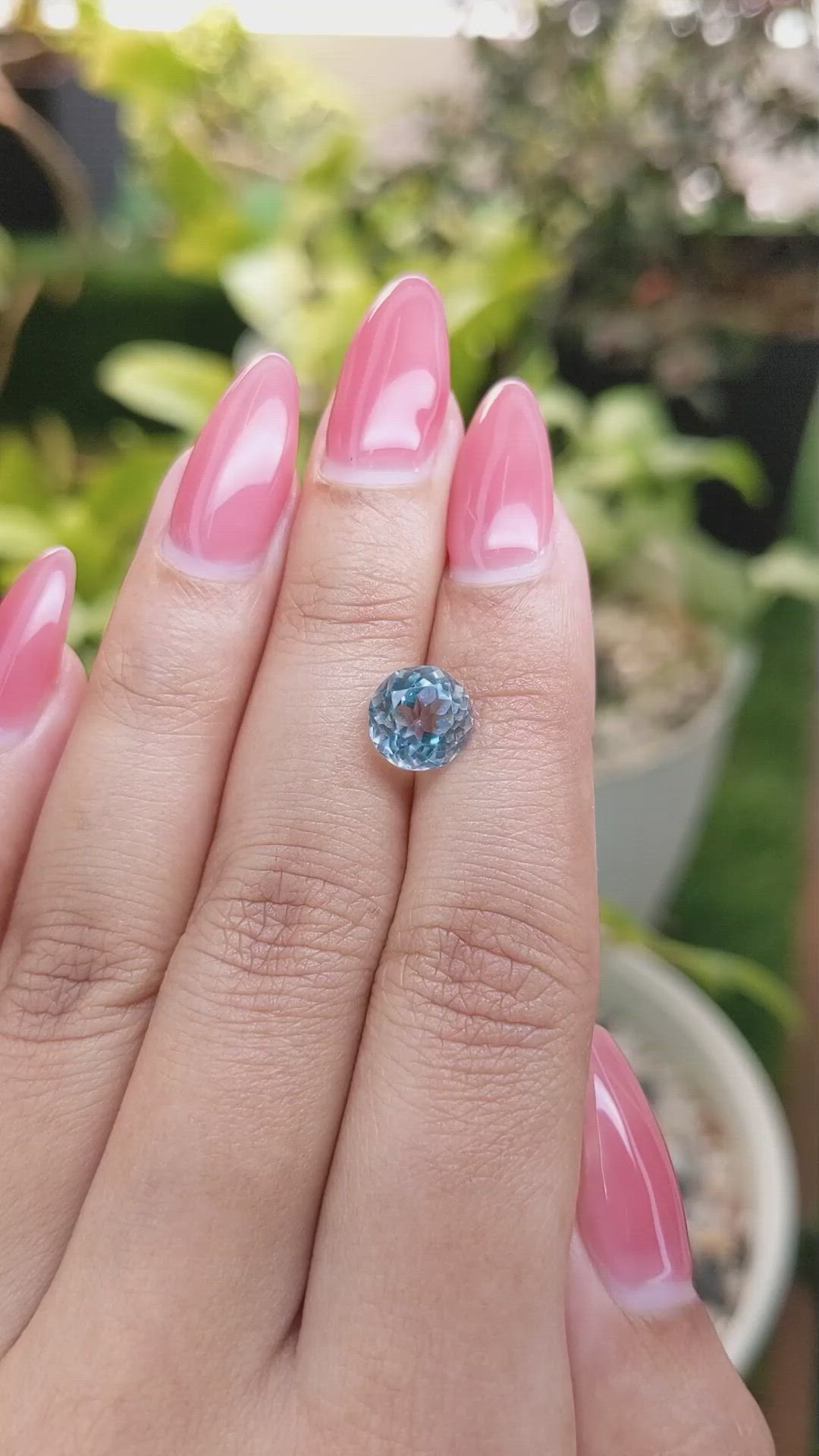 3.00 Ct. Topaz from Ceylon (Sri Lanka) Size Video