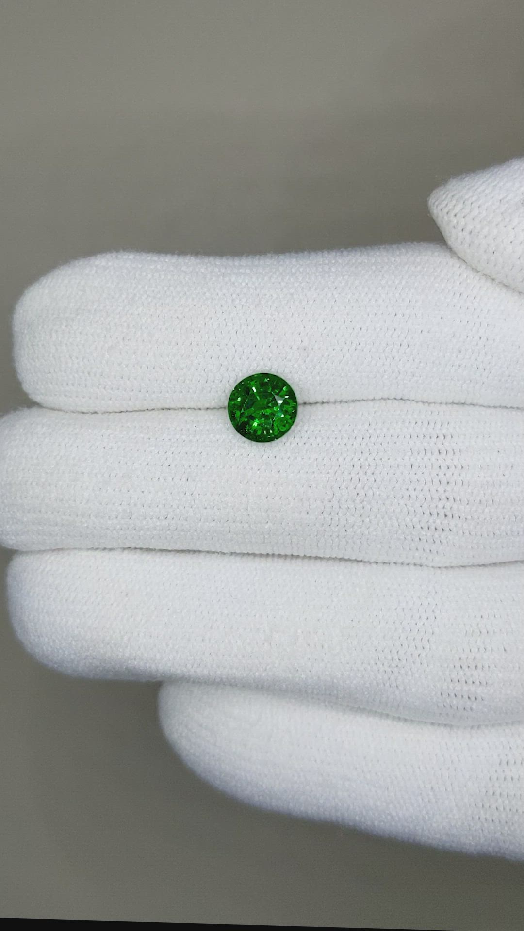0.91 Ct. Tsavorite Garnet from Madagascar Size Video