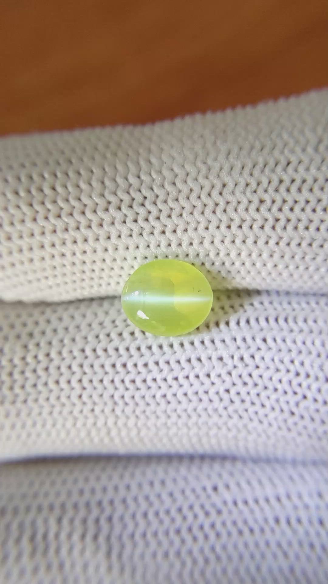2.08 Ct. Cabochon Chrysoberyl from Ceylon (Sri Lanka) Size Video