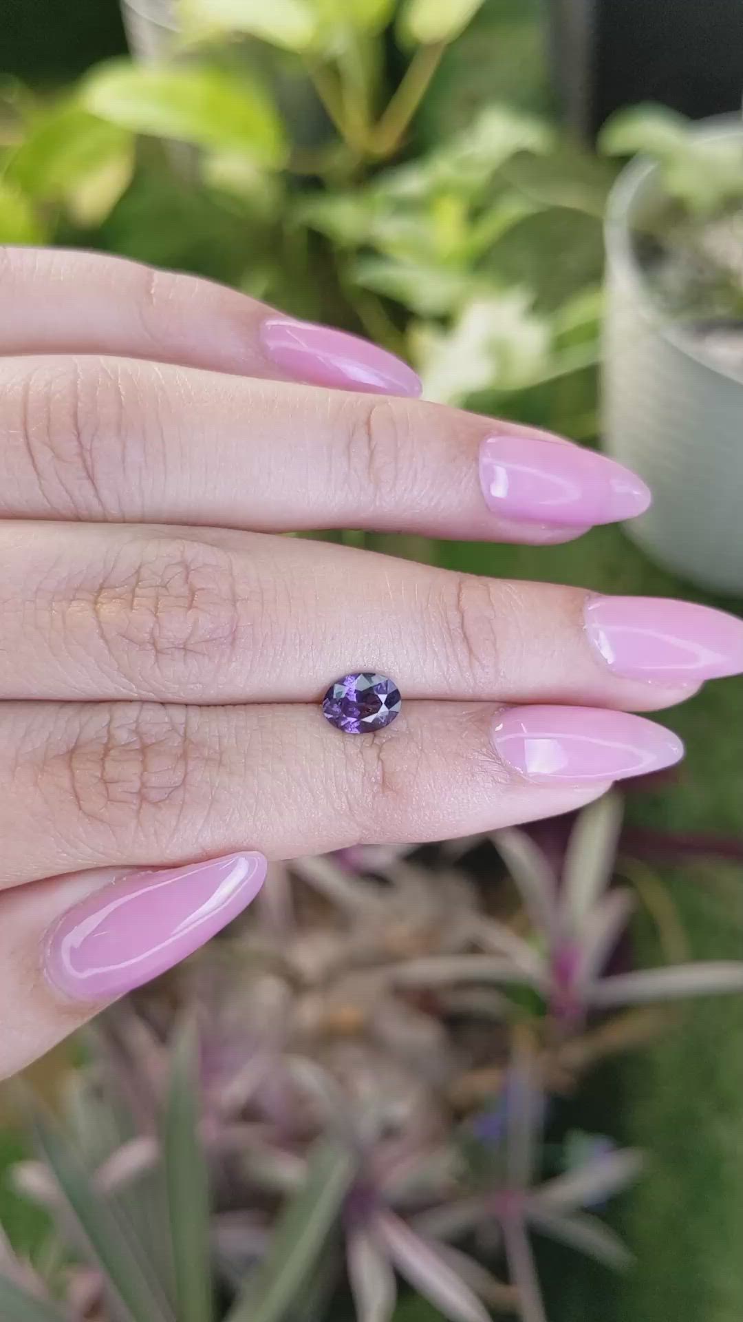 0.90 Ct. Spinel from Ceylon (Sri Lanka) Size Video