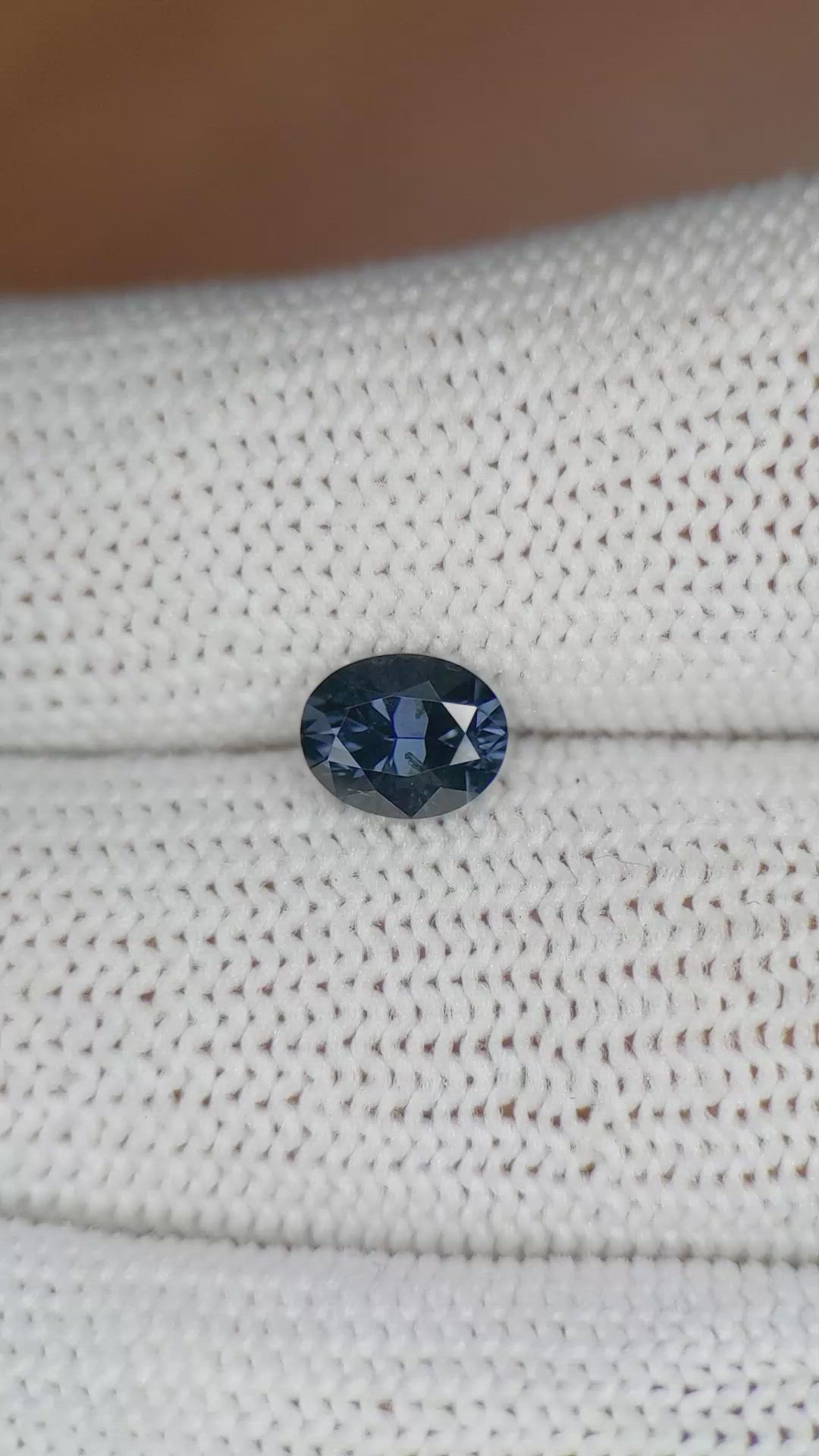 1.04 Ct. Spinel from Ceylon (Sri Lanka) Size Video