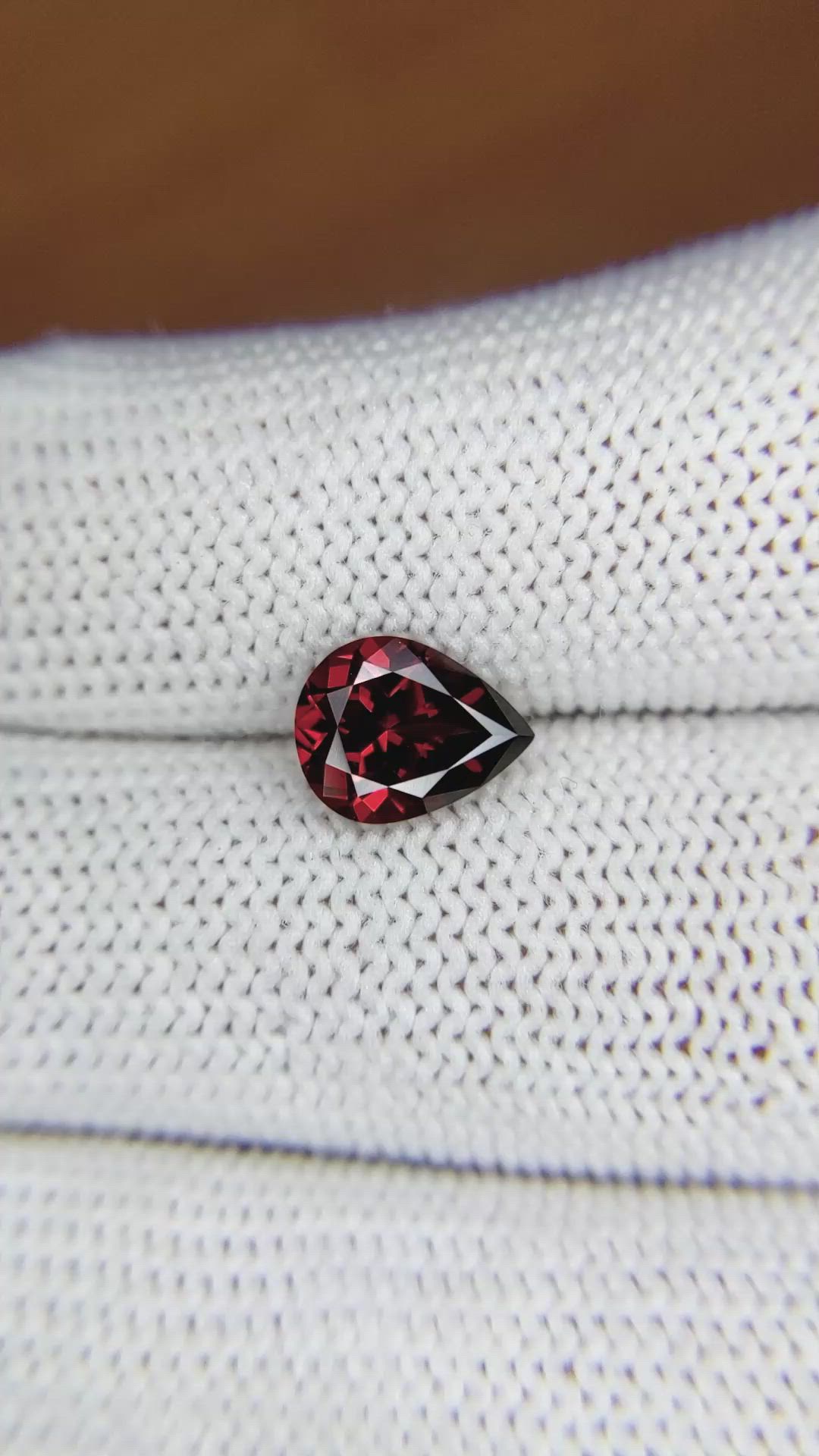 1.83 Ct. Garnet from Ceylon (Sri Lanka) Size Video