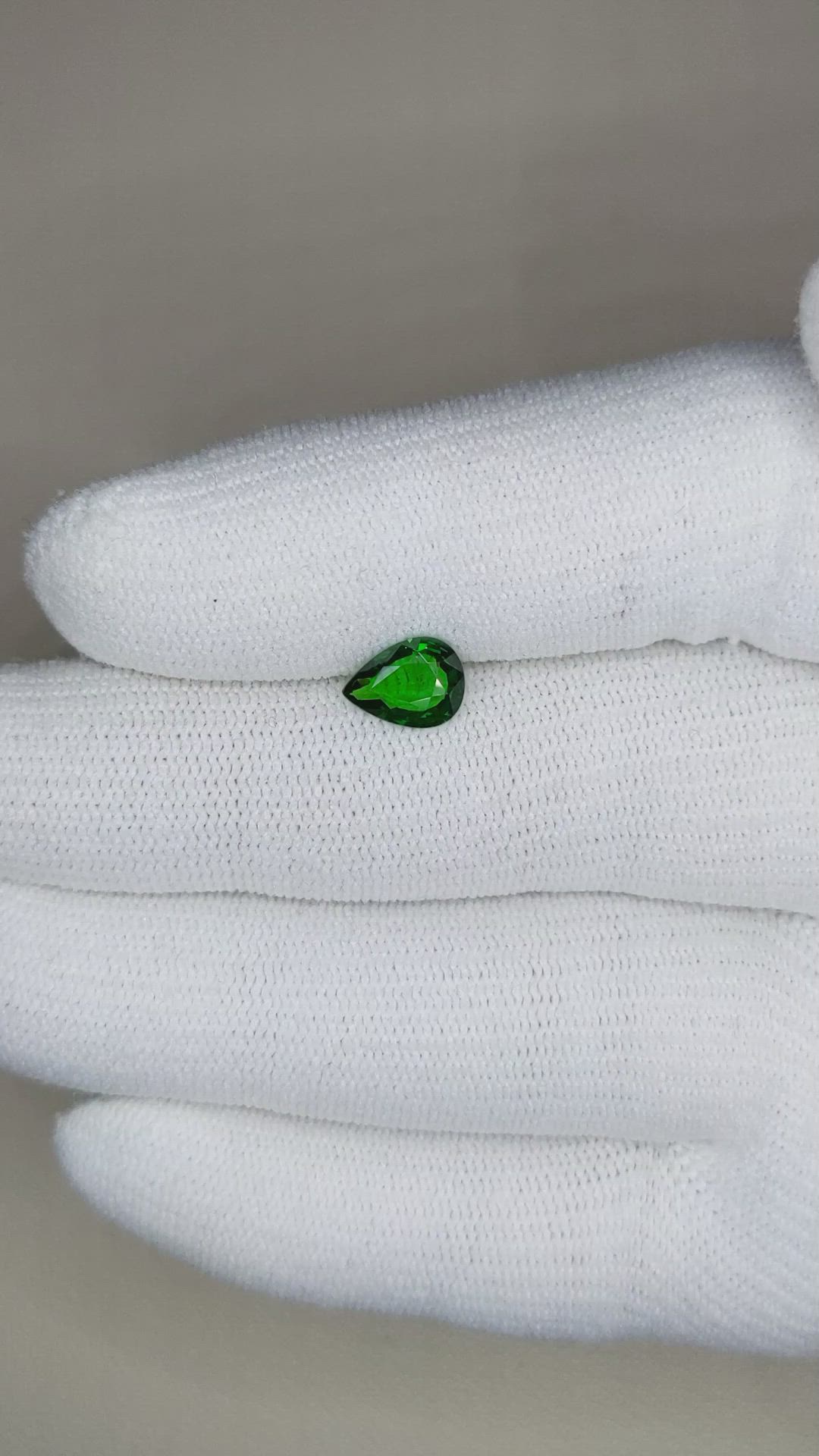 0.92 Ct. Tsavorite Garnet from East Africa Size Video