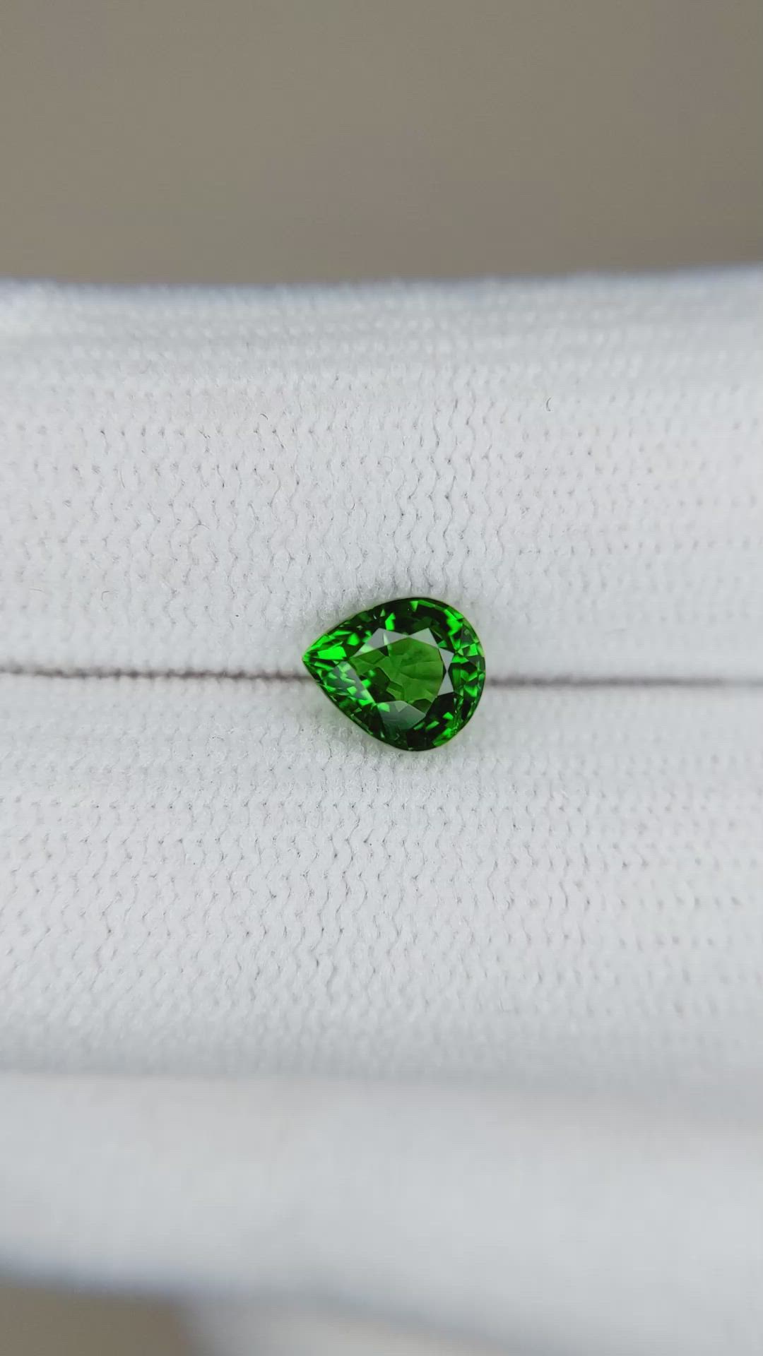 0.93 Ct. Tsavorite Garnet from East Africa Size Video