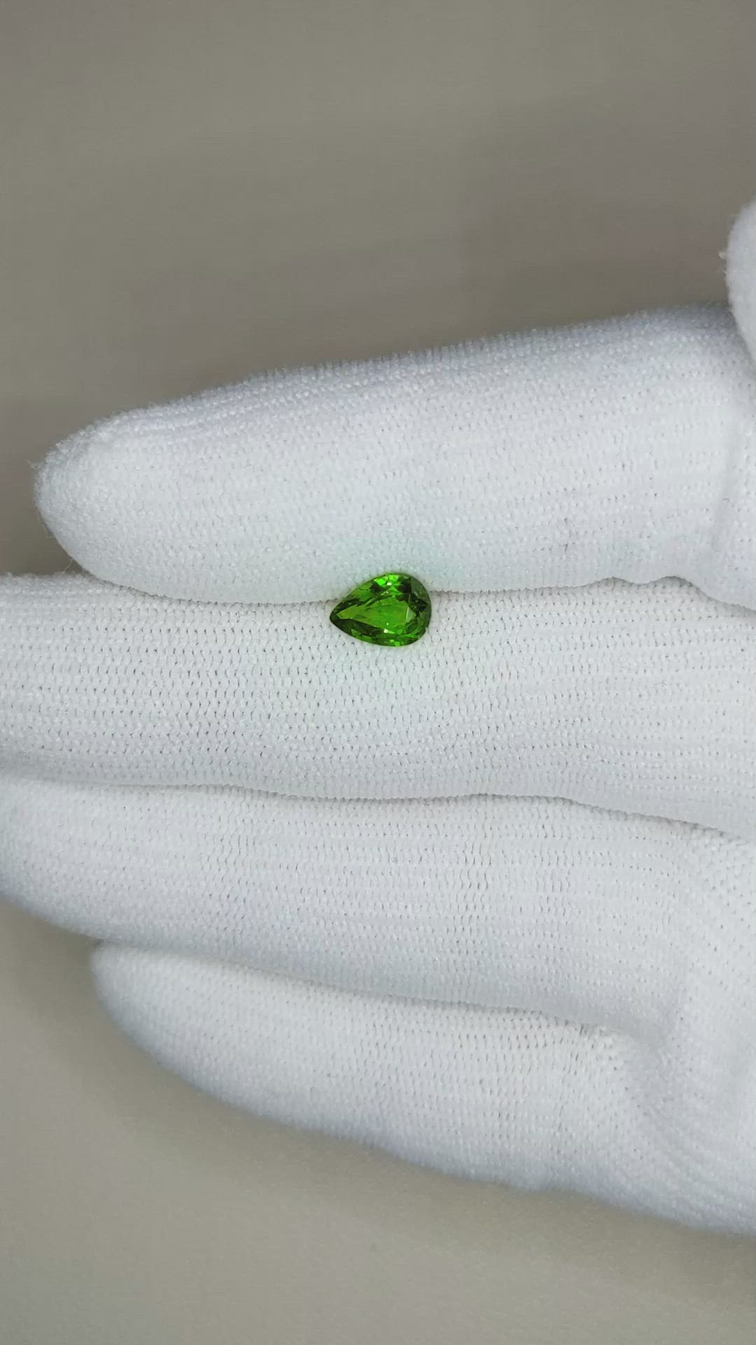 0.91 Ct. Tsavorite Garnet from East Africa Size Video