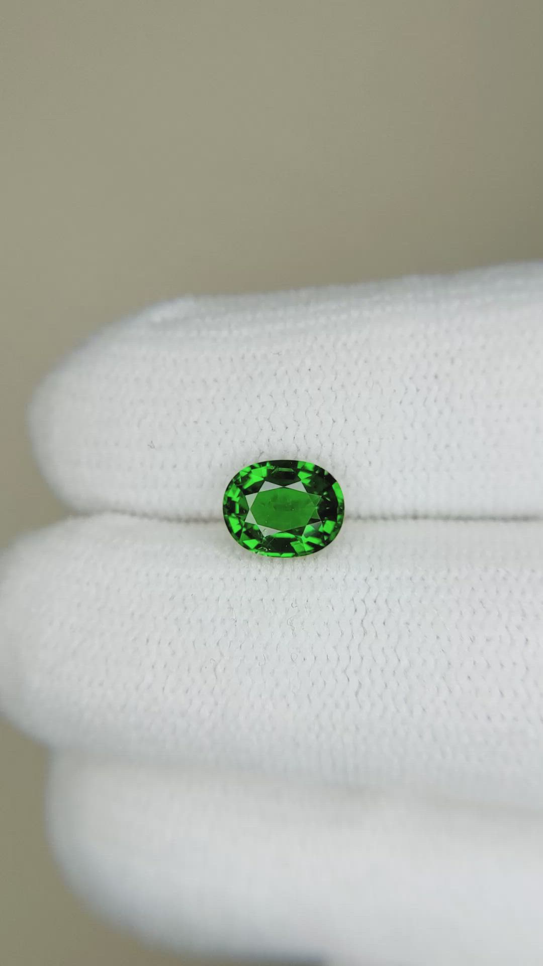 0.95 Ct. Tsavorite Garnet from East Africa Size Video