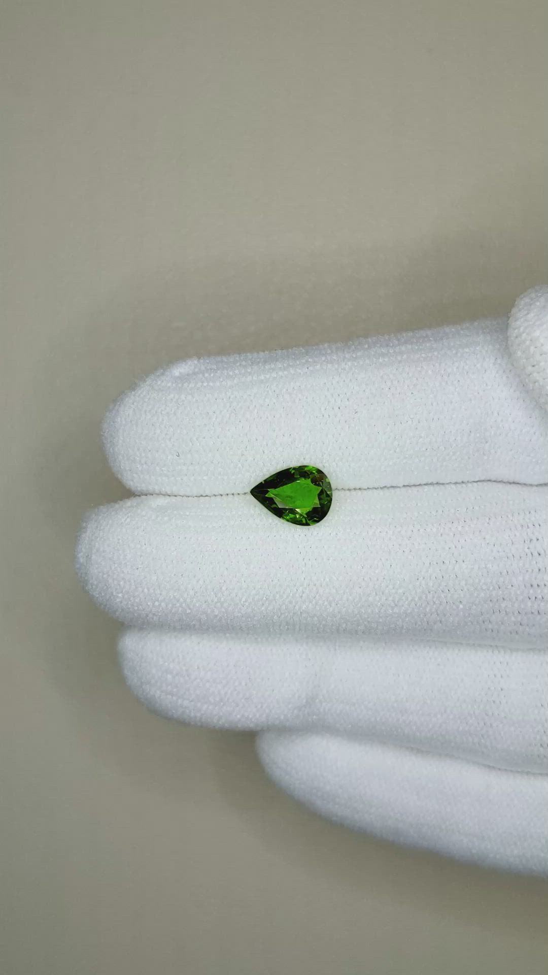 0.99 Ct. Tsavorite Garnet from East Africa Size Video