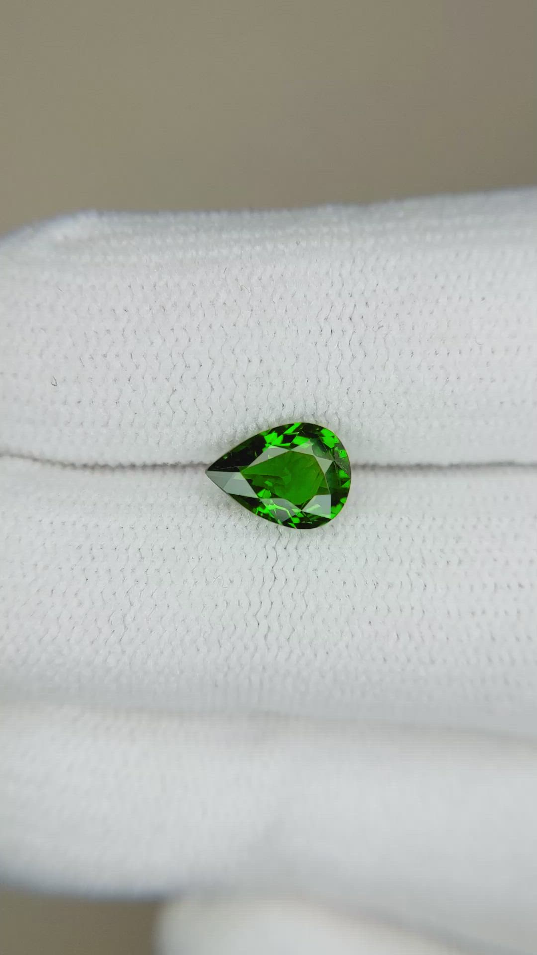 0.99 Ct. Tsavorite Garnet from East Africa Size Video
