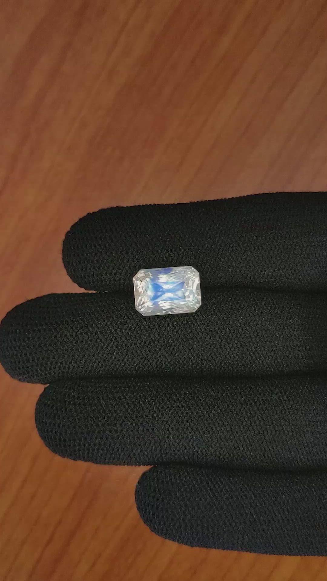 5.36 Ct. Moonstone from Russia Size Video