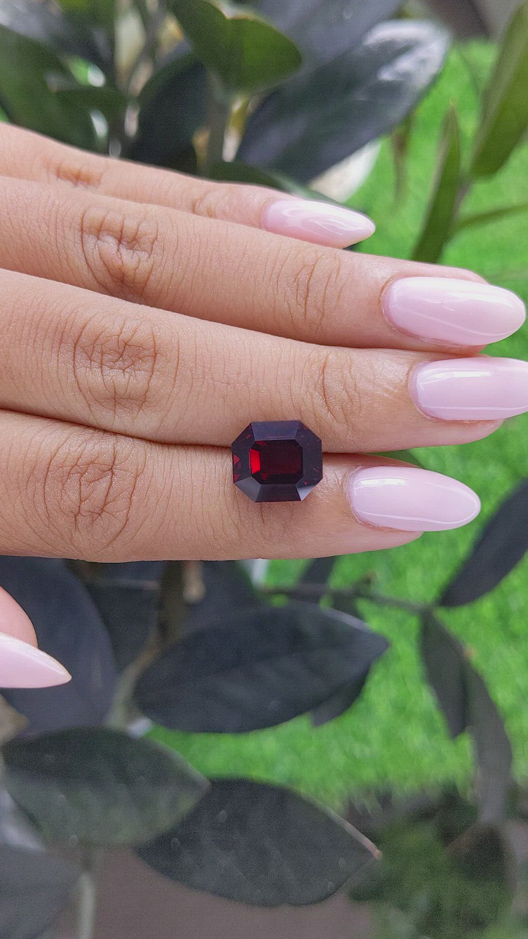 7.65 Ct. Garnet from Tanzania Size Video
