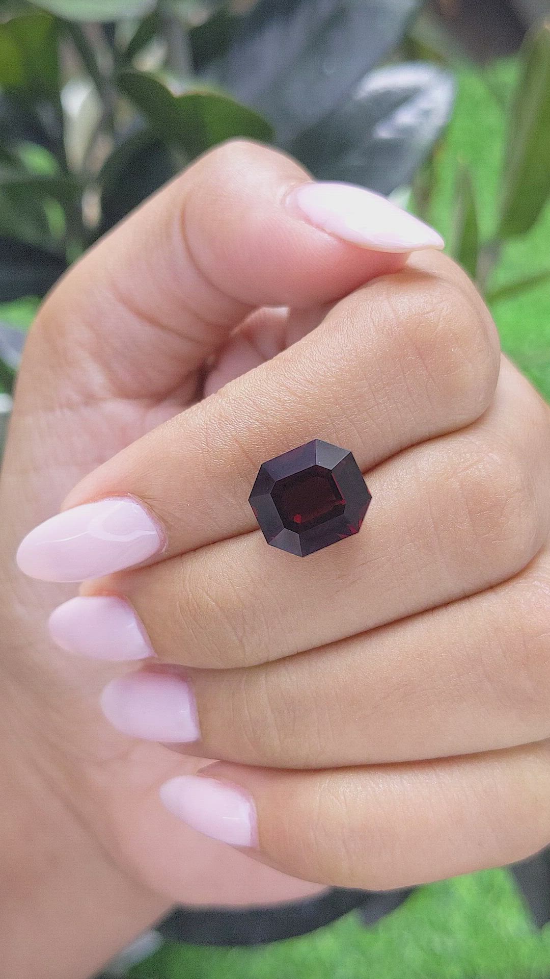 7.65 Ct. Garnet from Tanzania Size Video