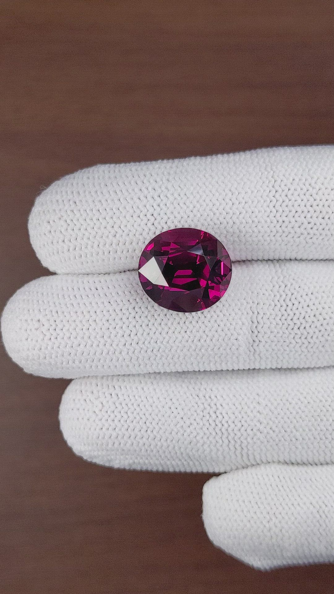 16.66 Ct. Rhodolite Garnet from Tanzania Size Video