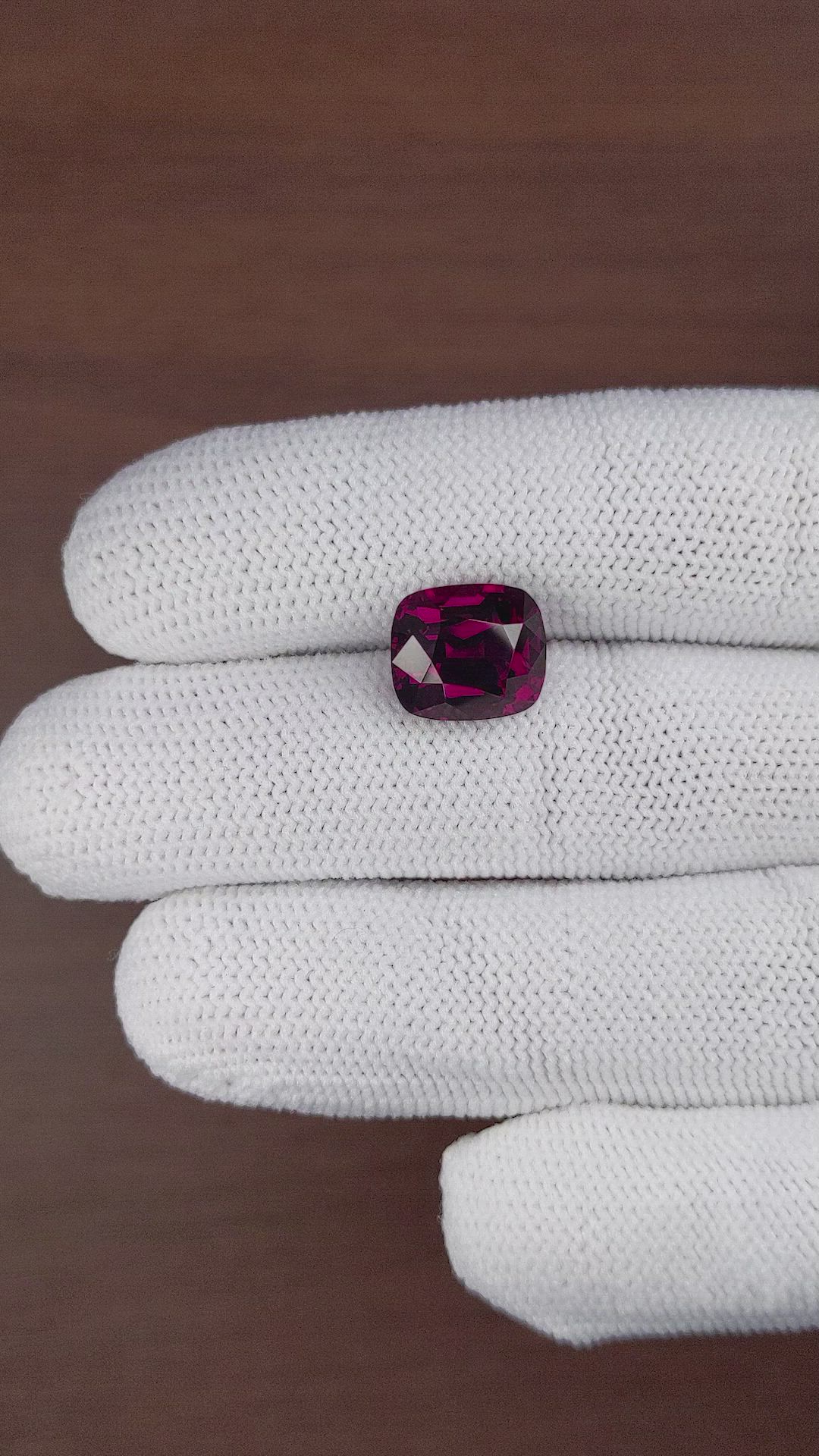 8.63 Ct. Rhodolite Garnet from Tanzania Size Video