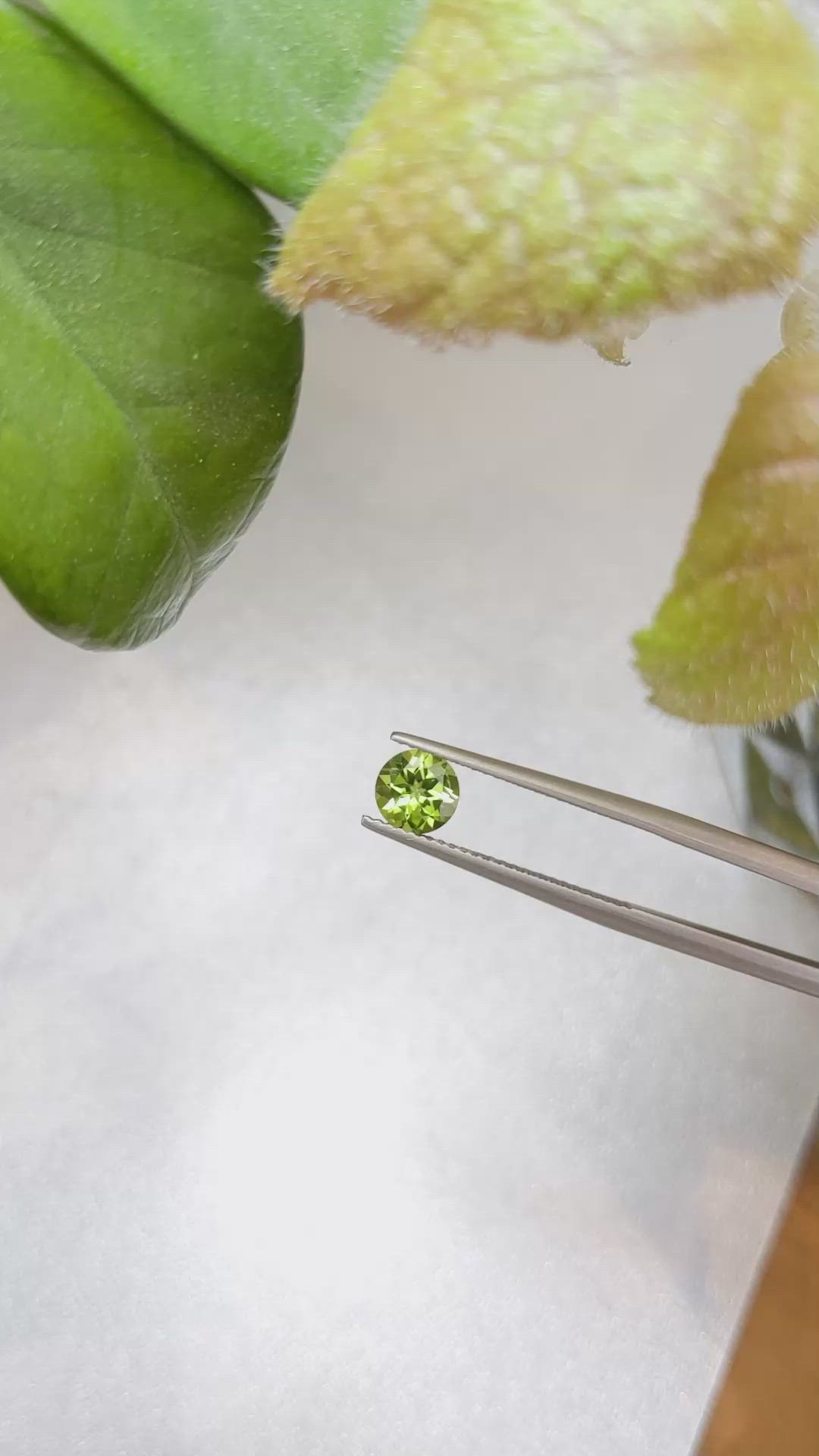 0.86 Ct. Peridot from China Size Video