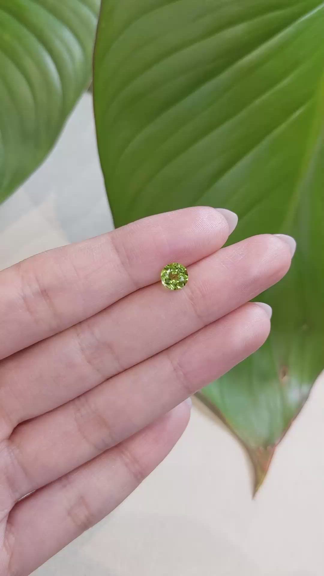 1.00 Ct. Peridot from China Size Video