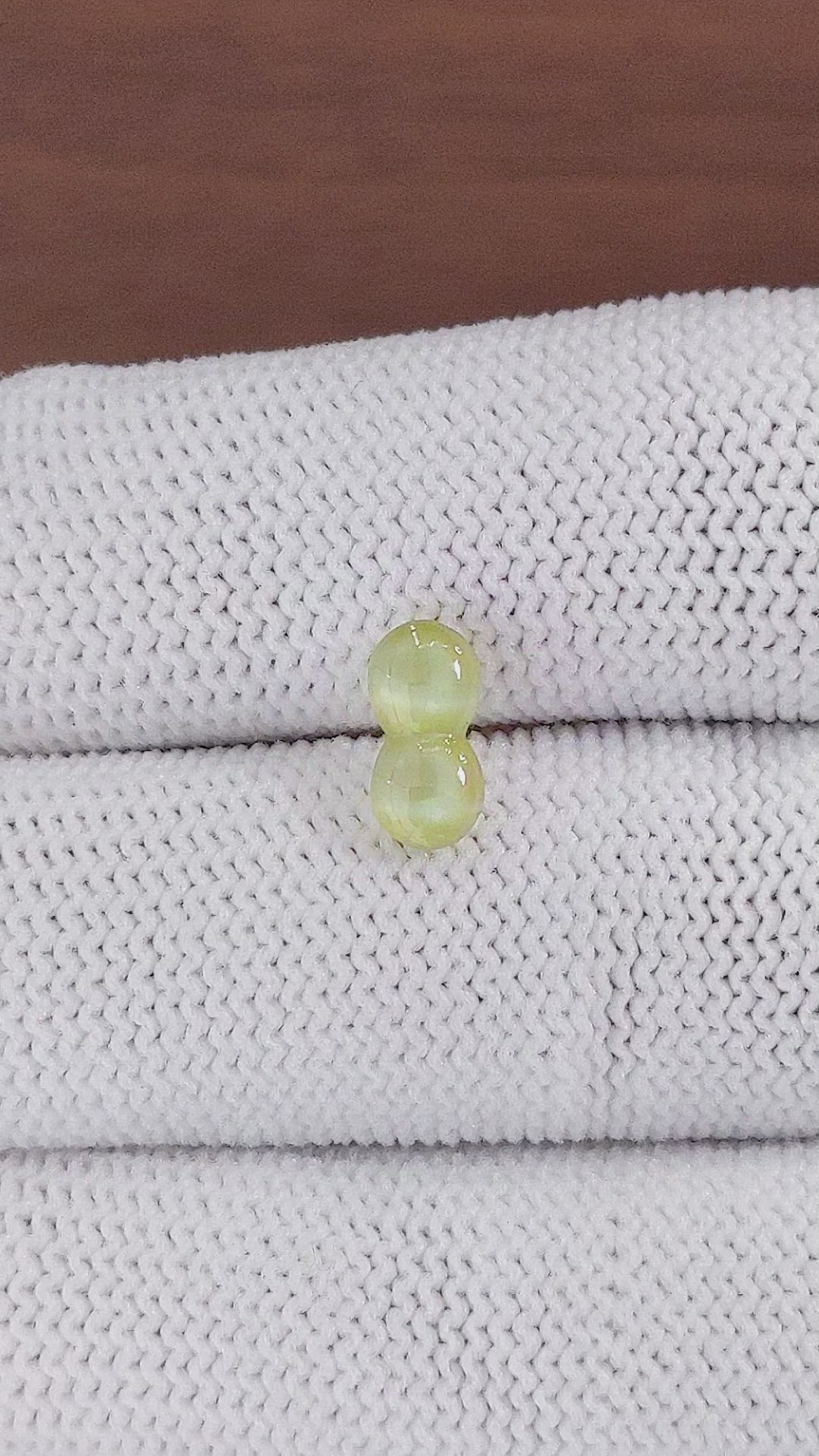 1.54 Ct. Cabochon Chrysoberyl from Ceylon (Sri Lanka) Size Video