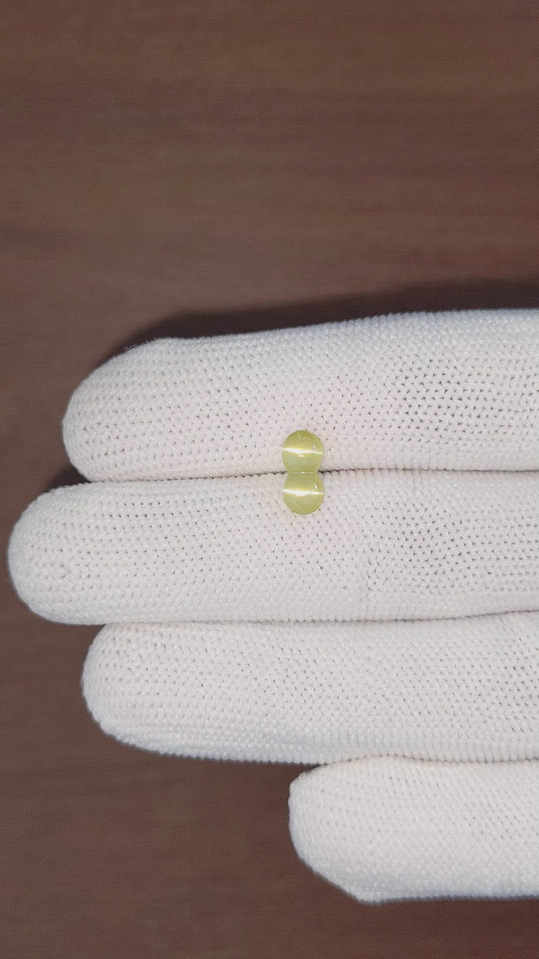 1.54 Ct. Cabochon Chrysoberyl from Ceylon (Sri Lanka) Size Video