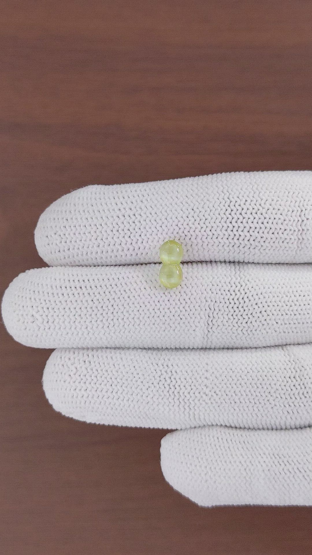 1.54 Ct. Cabochon Chrysoberyl from Ceylon (Sri Lanka) Size Video