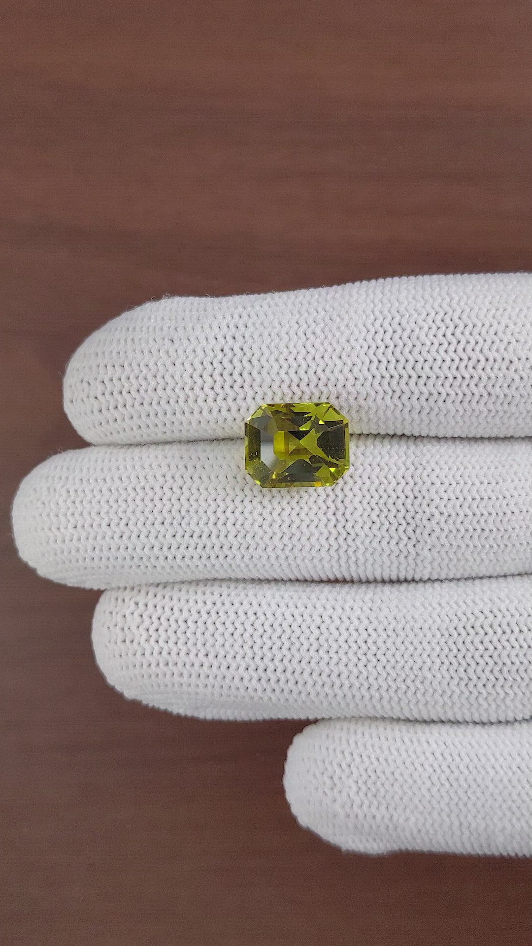 8.53 Ct. Chrysoberyl from Ceylon (Sri Lanka) Size Video